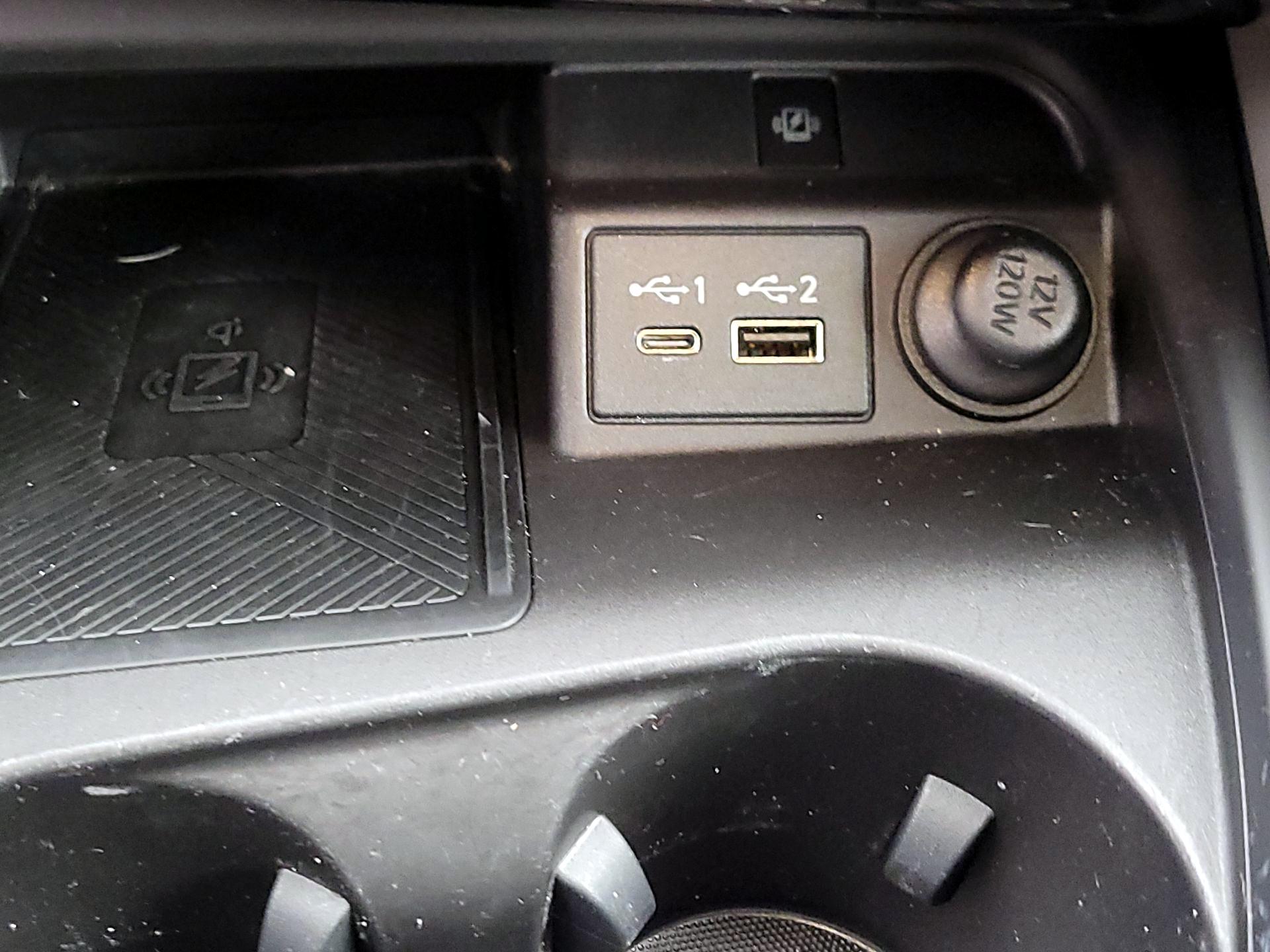 Thumbnail: 2023 INFINITI QX50 - 18