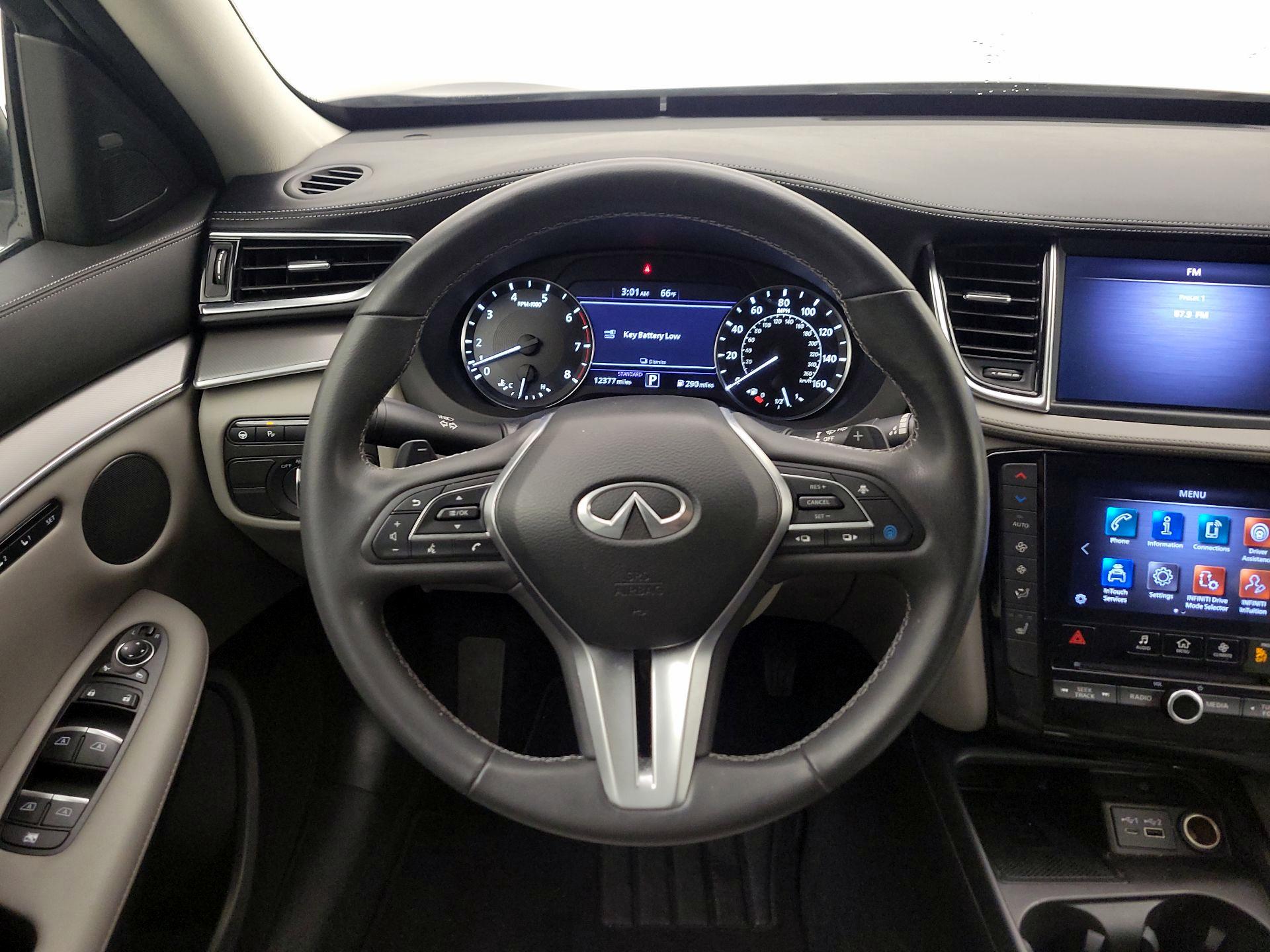 Thumbnail: 2023 INFINITI QX50 - 10
