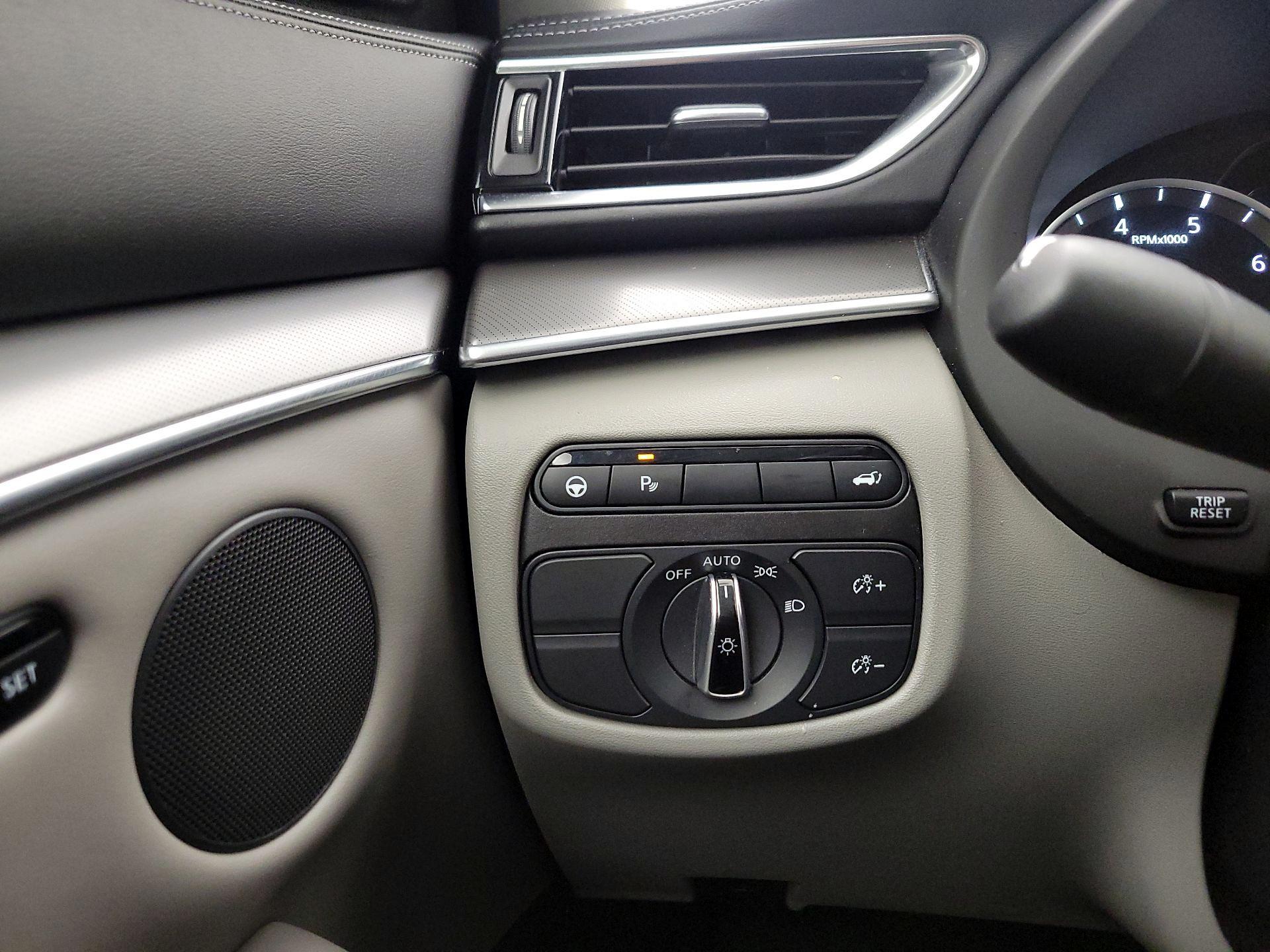 Thumbnail: 2023 INFINITI QX50 - 13