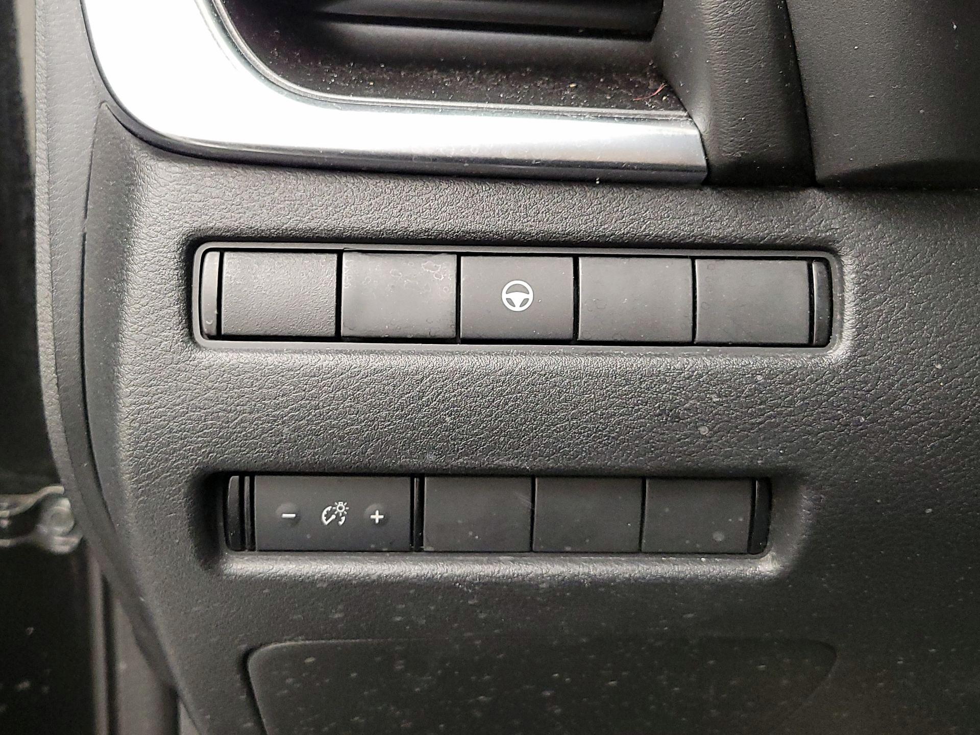 Thumbnail: 2021 Nissan Rogue - 13