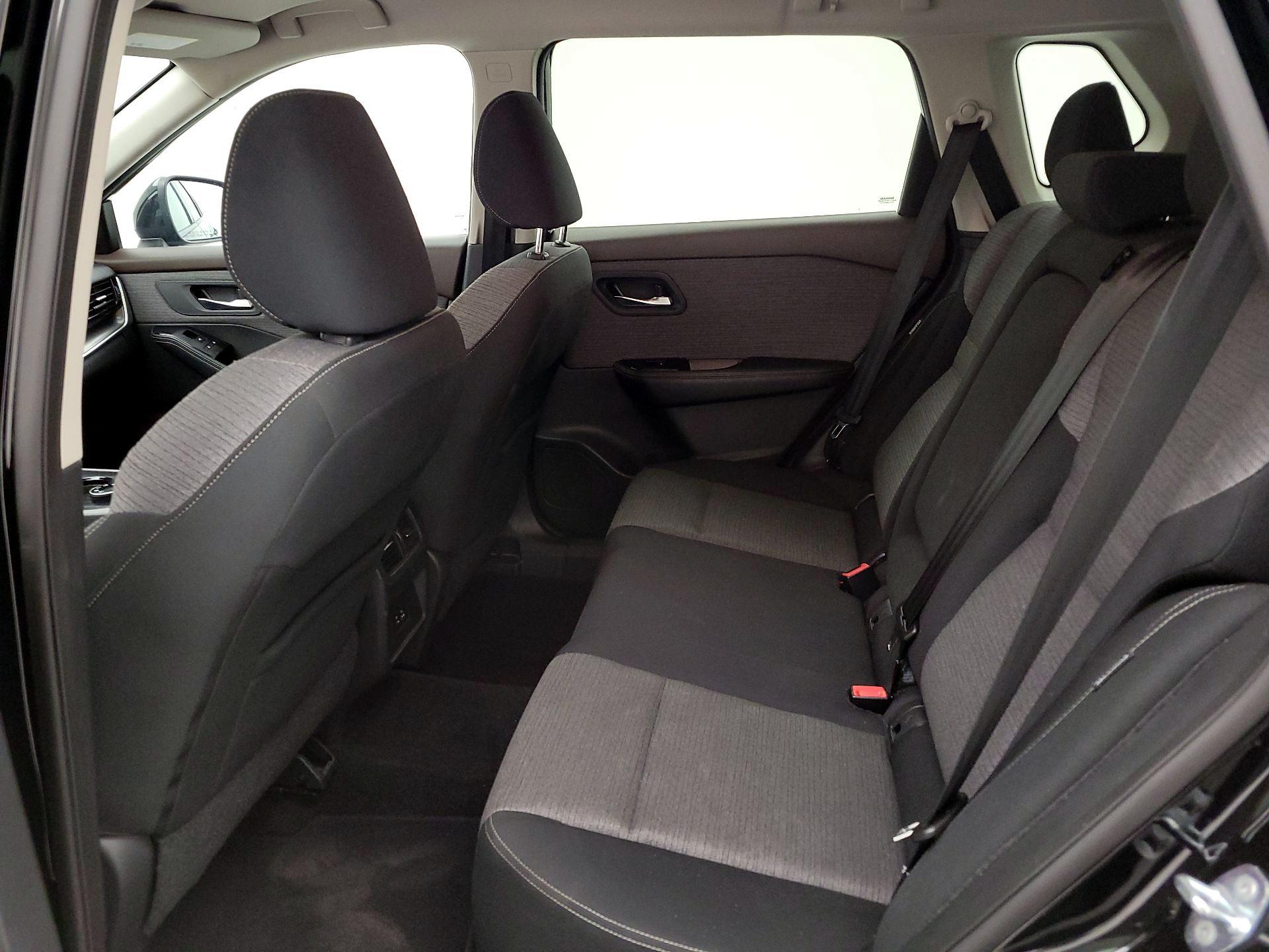 Thumbnail: 2021 Nissan Rogue - 19