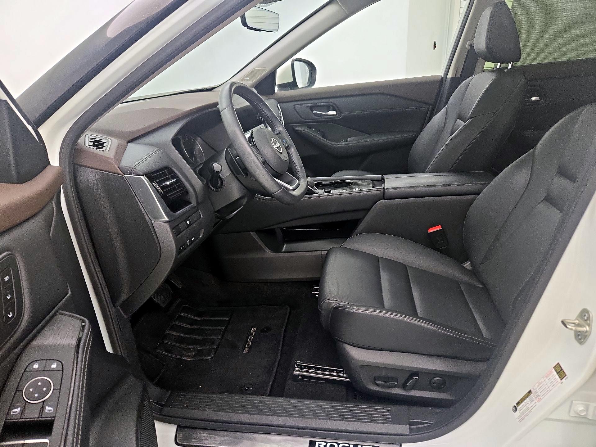 Thumbnail: 2023 Nissan Rogue - 11