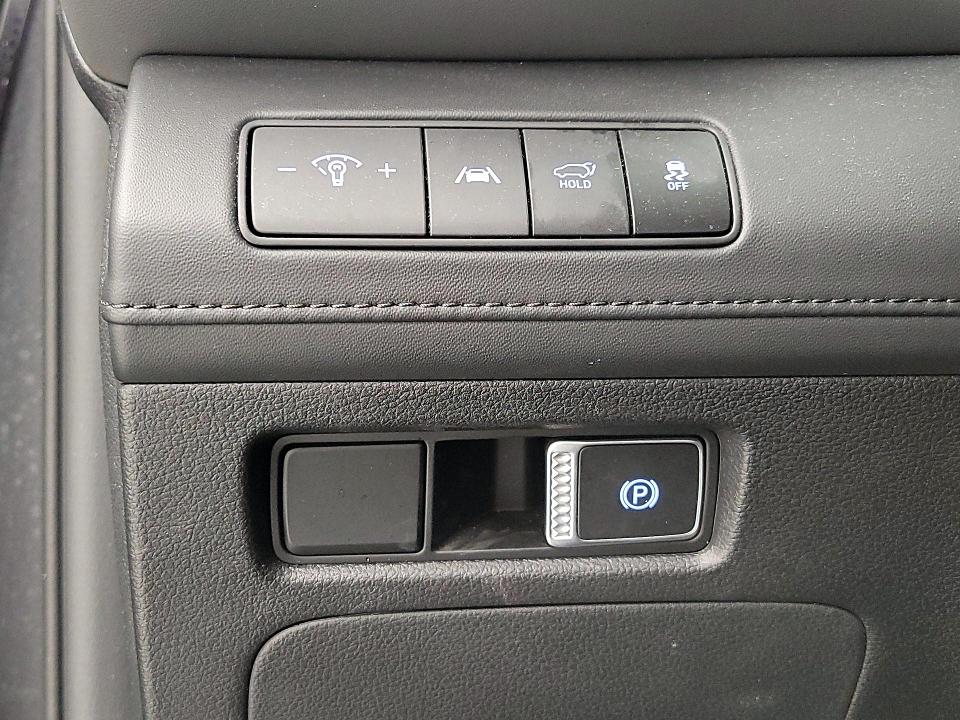 Thumbnail: 2023 Hyundai Santa Fe - 13