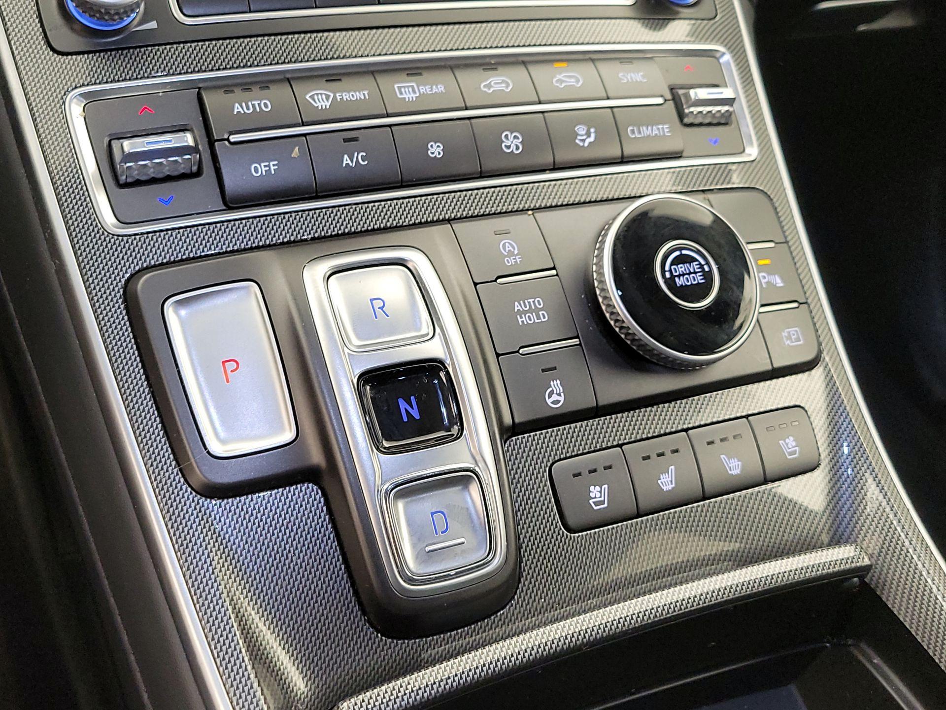 Thumbnail: 2023 Hyundai Santa Fe - 17