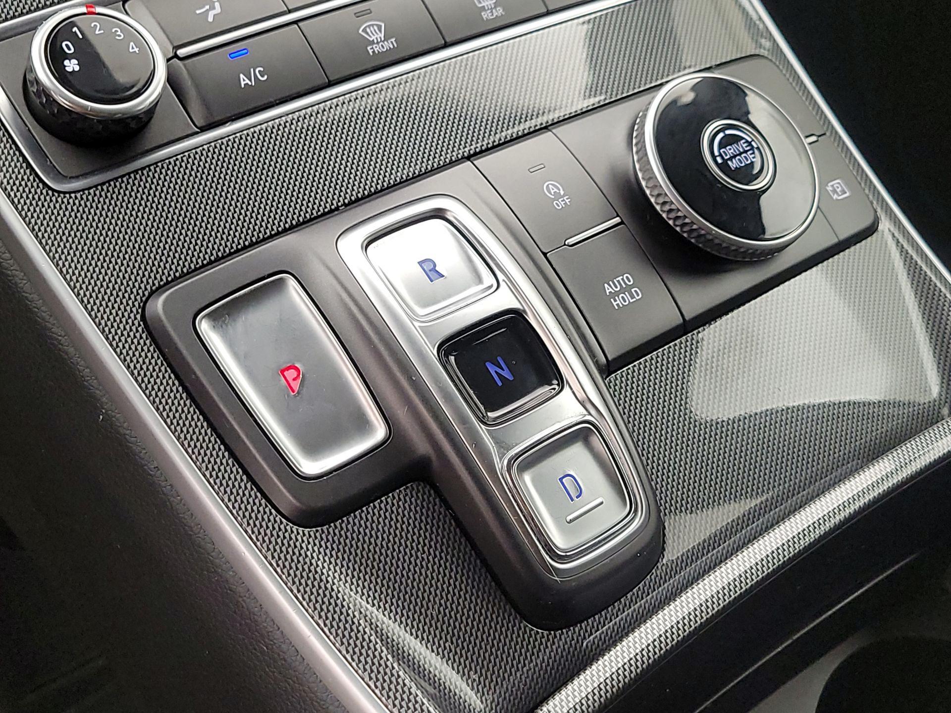 Thumbnail: 2023 Hyundai Santa Fe - 17