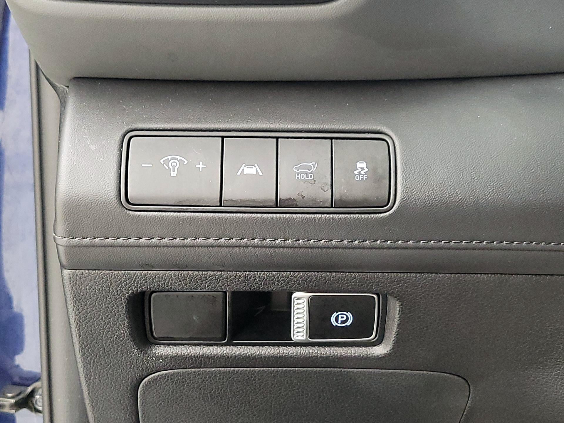 Thumbnail: 2023 Hyundai Santa Fe - 13