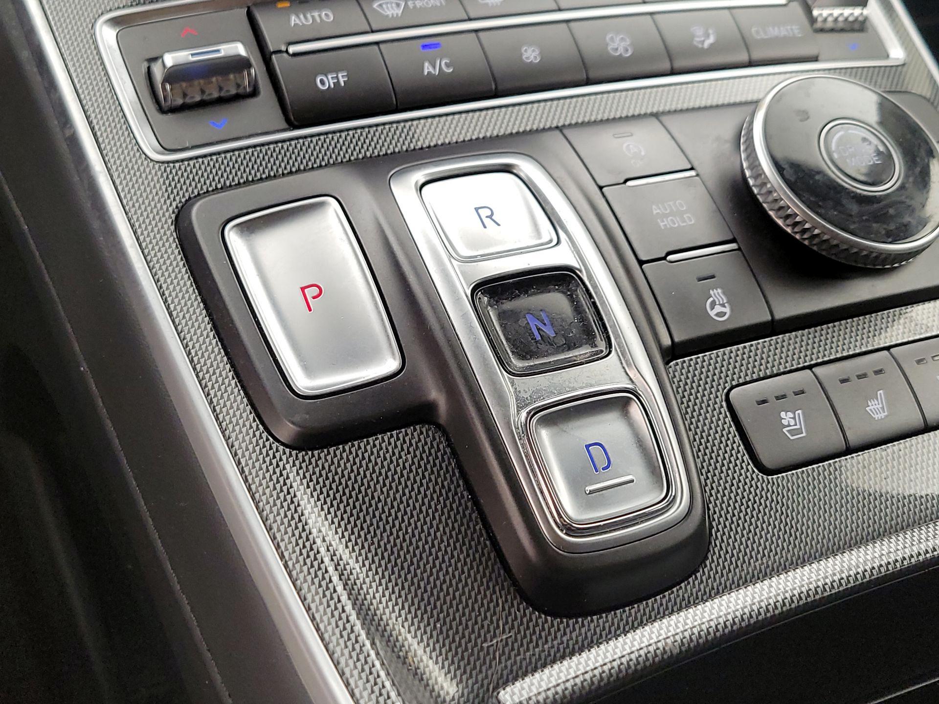 Thumbnail: 2023 Hyundai Santa Fe - 17