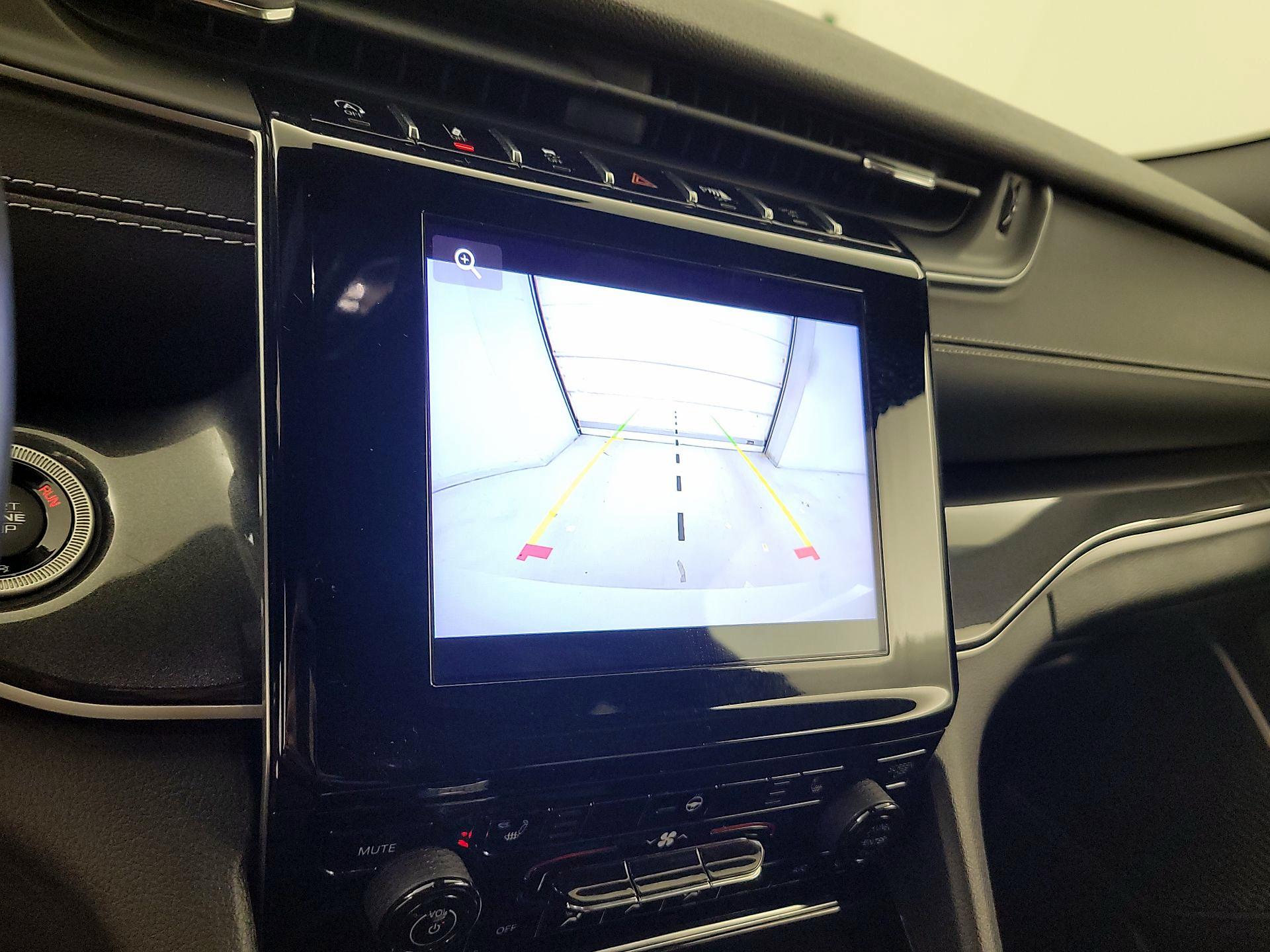 Thumbnail: 2021 Jeep Grand Cherokee L - 14