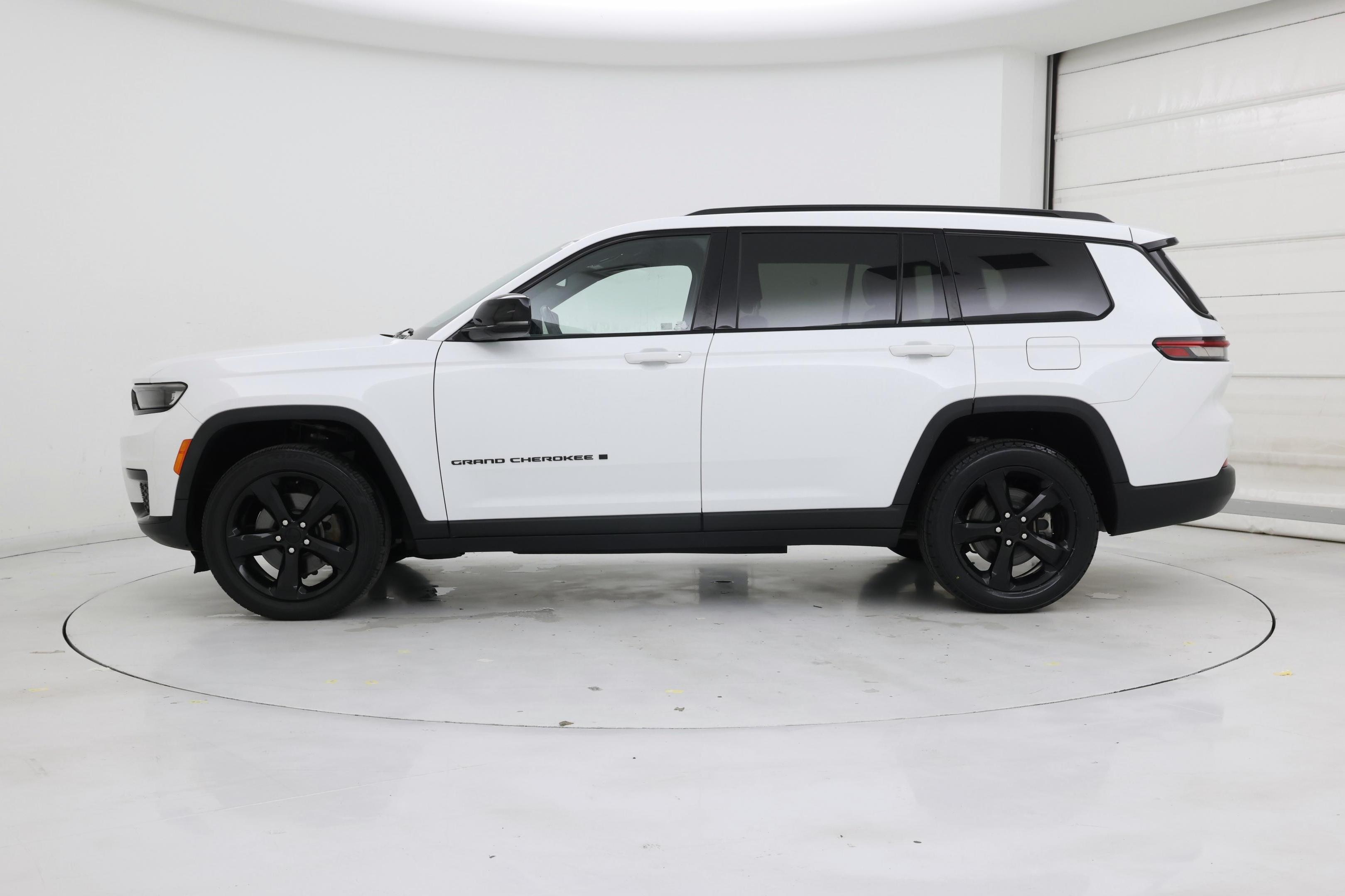 Thumbnail: 2021 Jeep Grand Cherokee L - 3