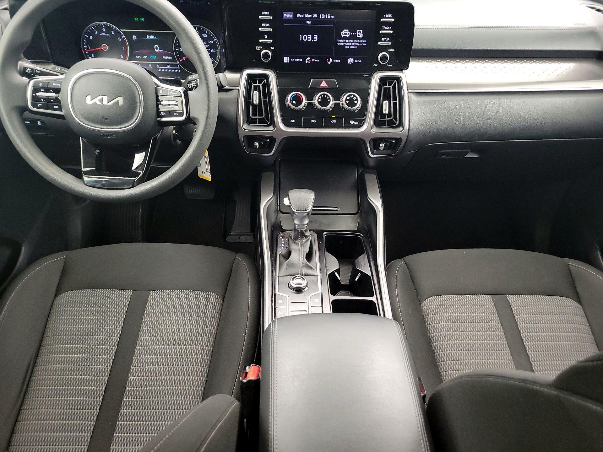 Thumbnail: 2023 Kia Sorento - 9