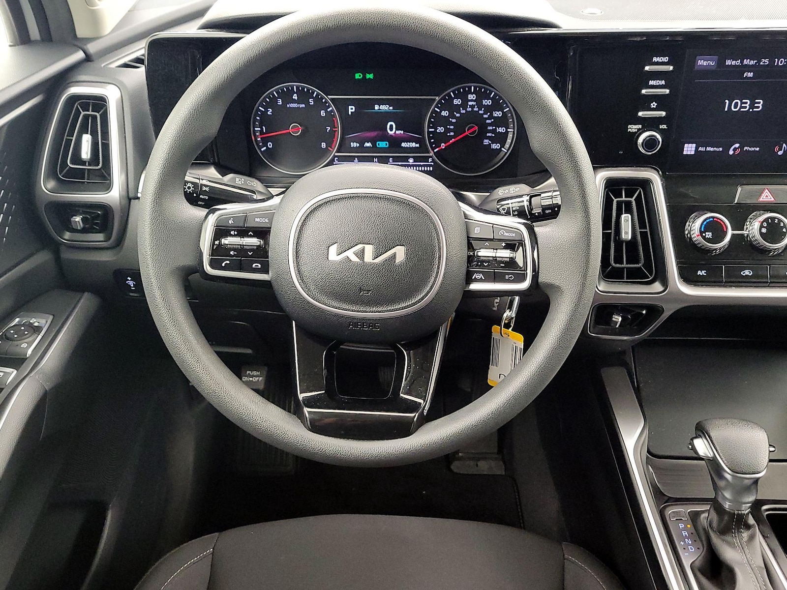 2023 Kia Sorento LX - Photo 11