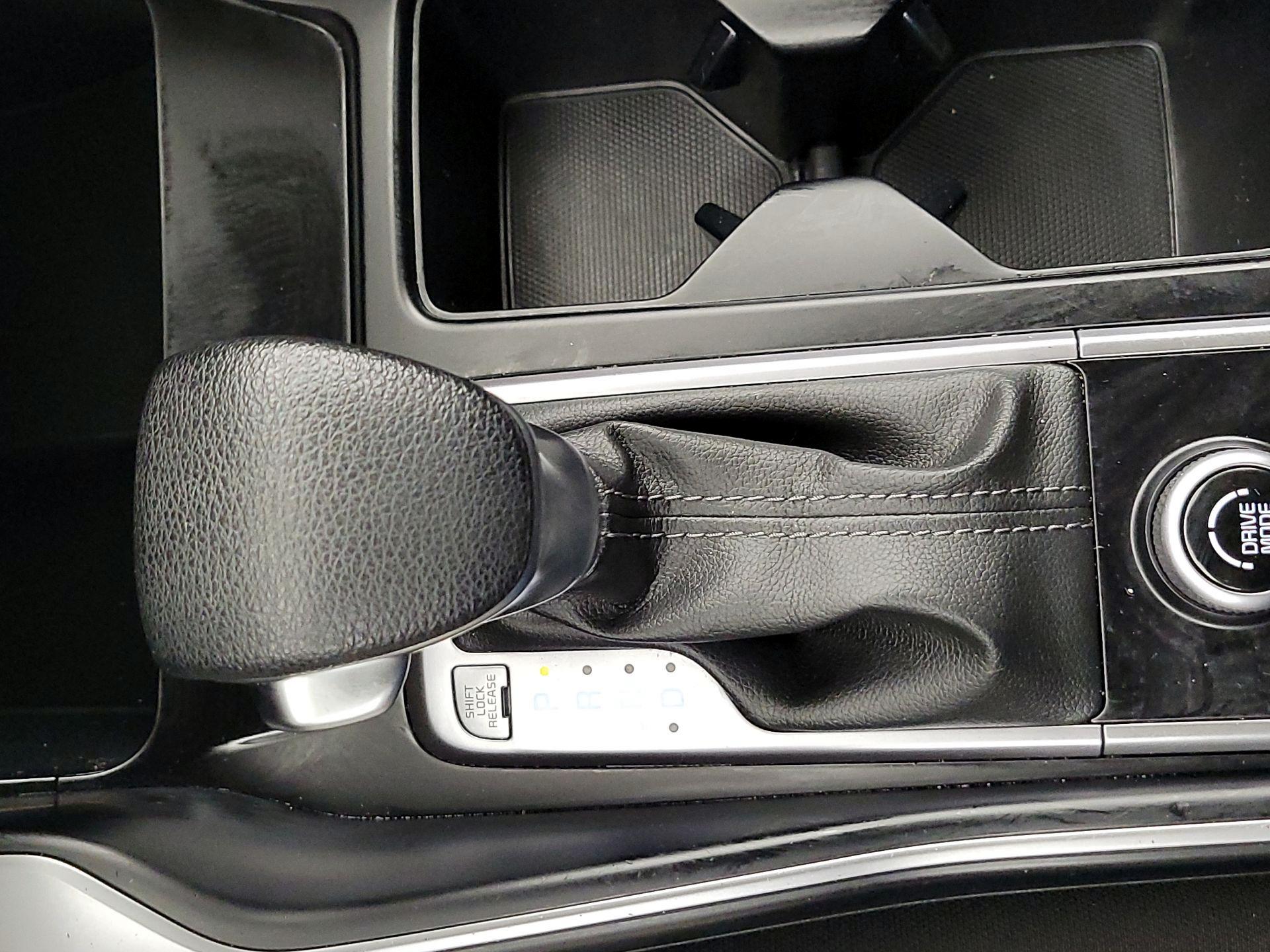 Thumbnail: 2023 Kia Sorento - 17