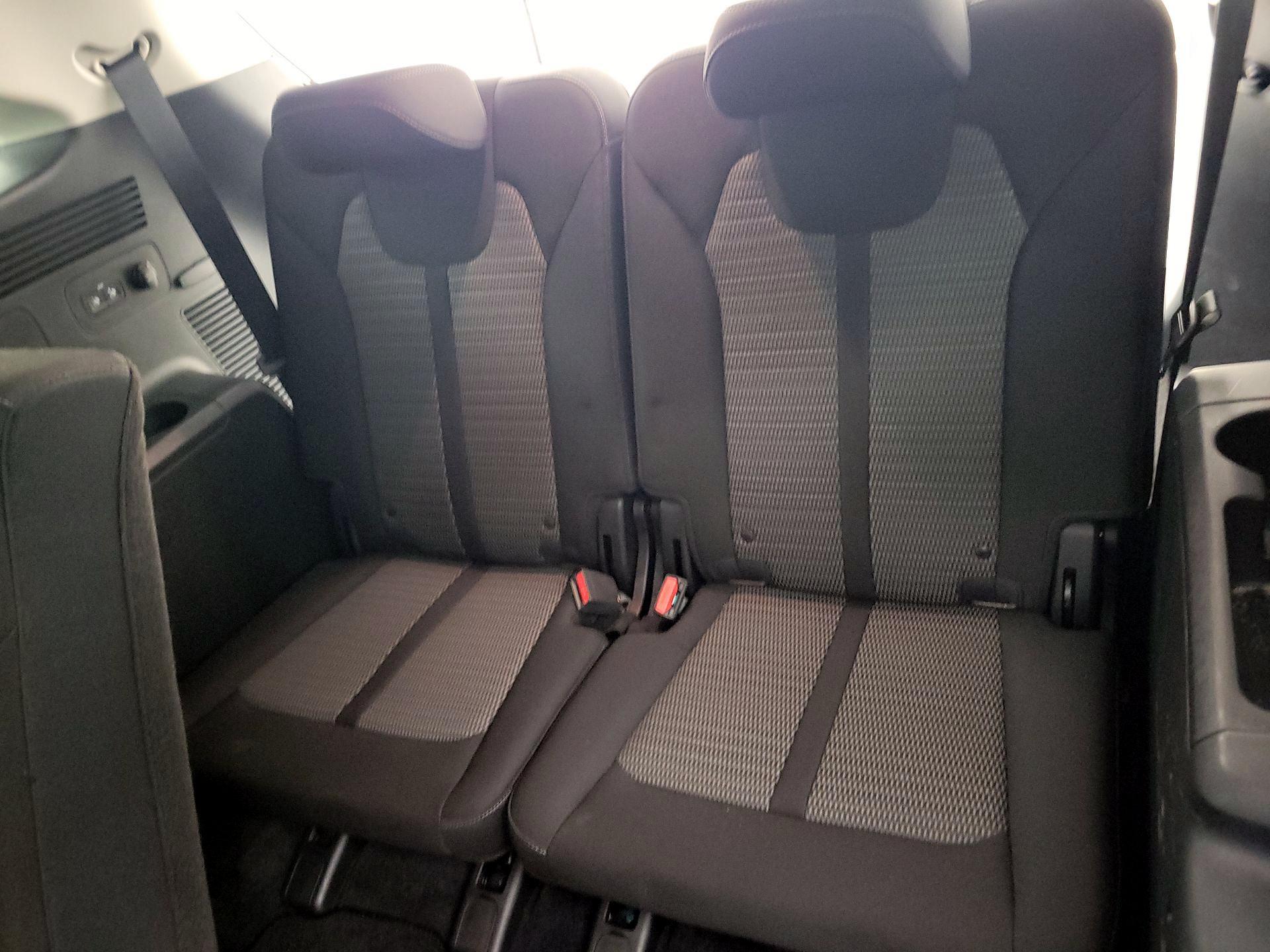 Thumbnail: 2023 Kia Sorento - 20