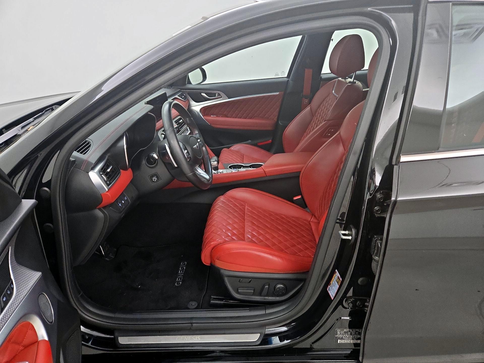 Thumbnail: 2023 Genesis G70 - 11