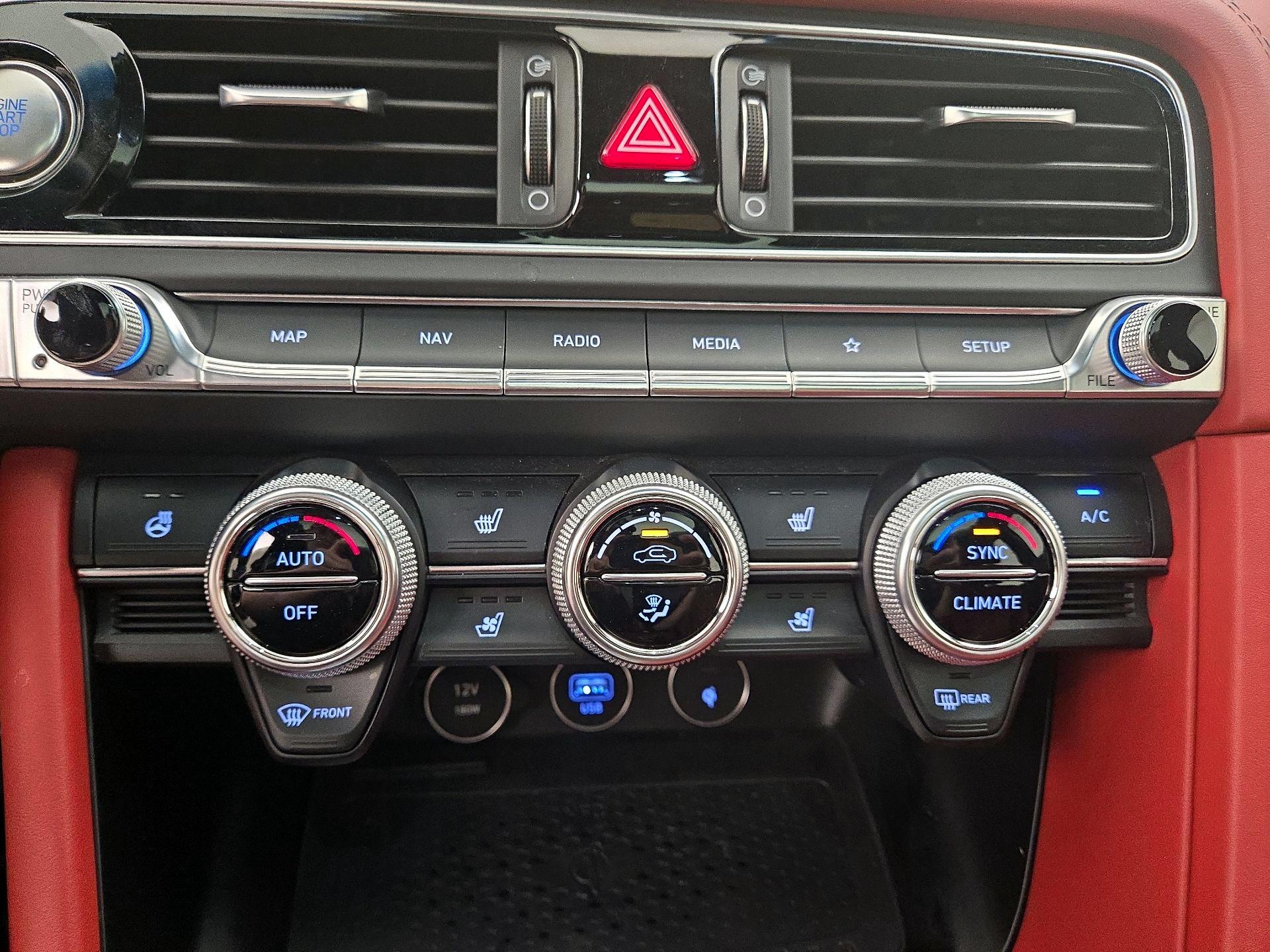 Thumbnail: 2023 Genesis G70 - 17