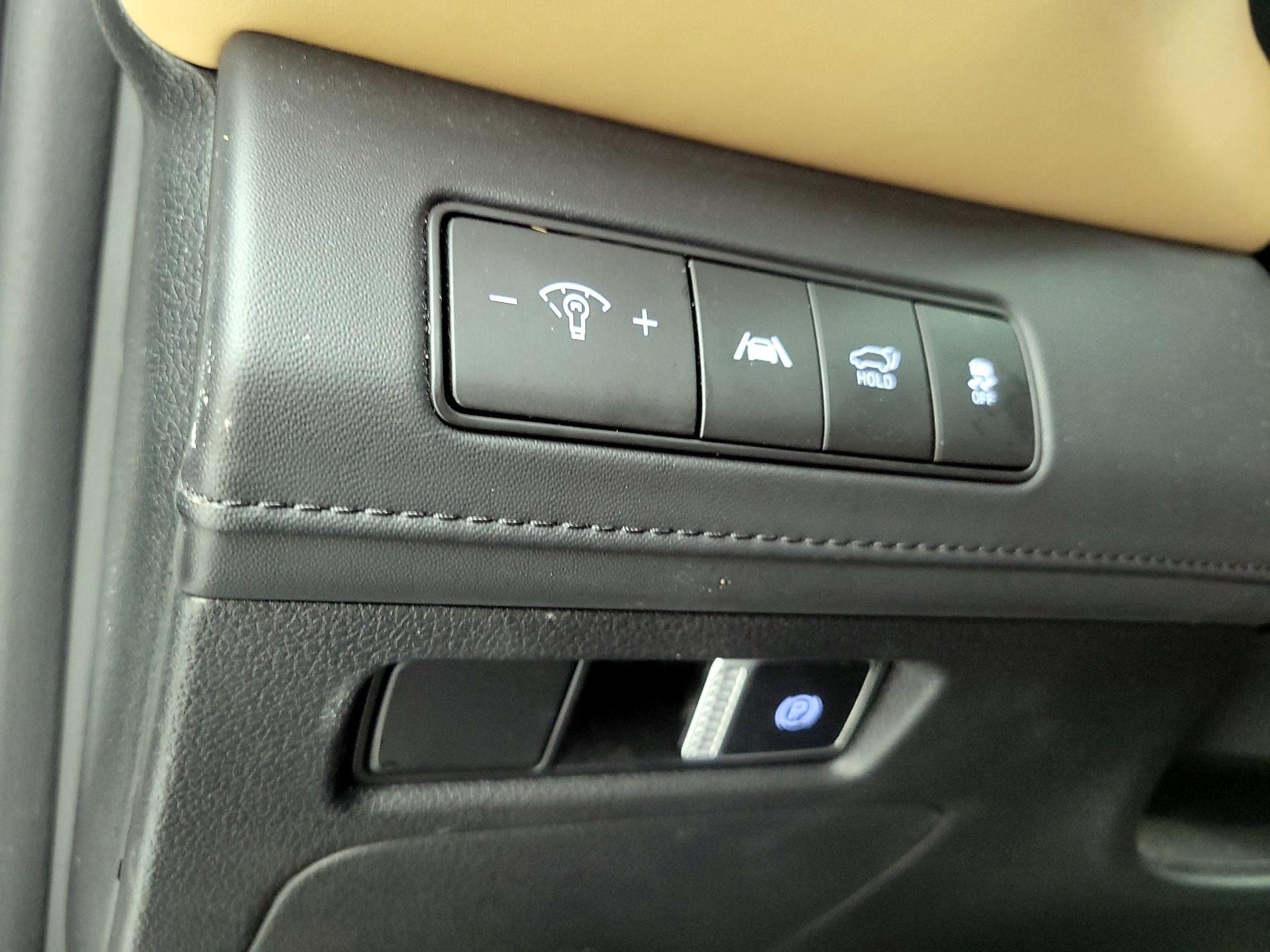 Thumbnail: 2023 Hyundai Santa Fe - 13