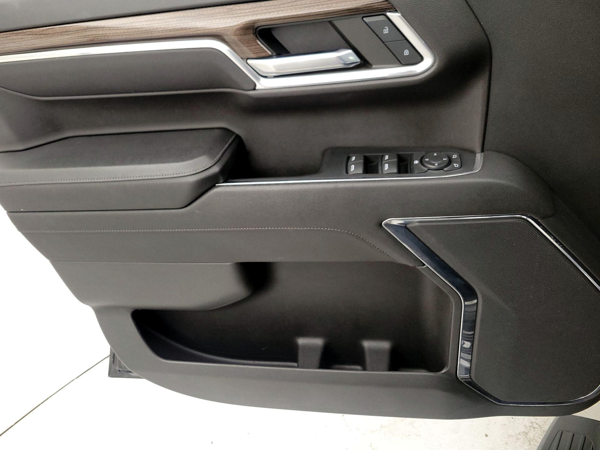 Thumbnail: 2023 Chevrolet Silverado 1500 - 12