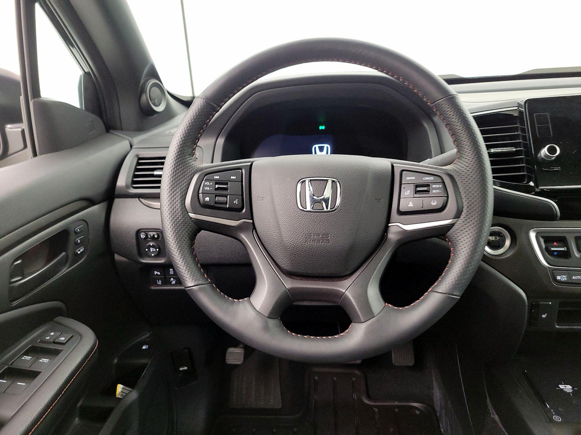 Thumbnail: 2025 Honda Ridgeline - 10