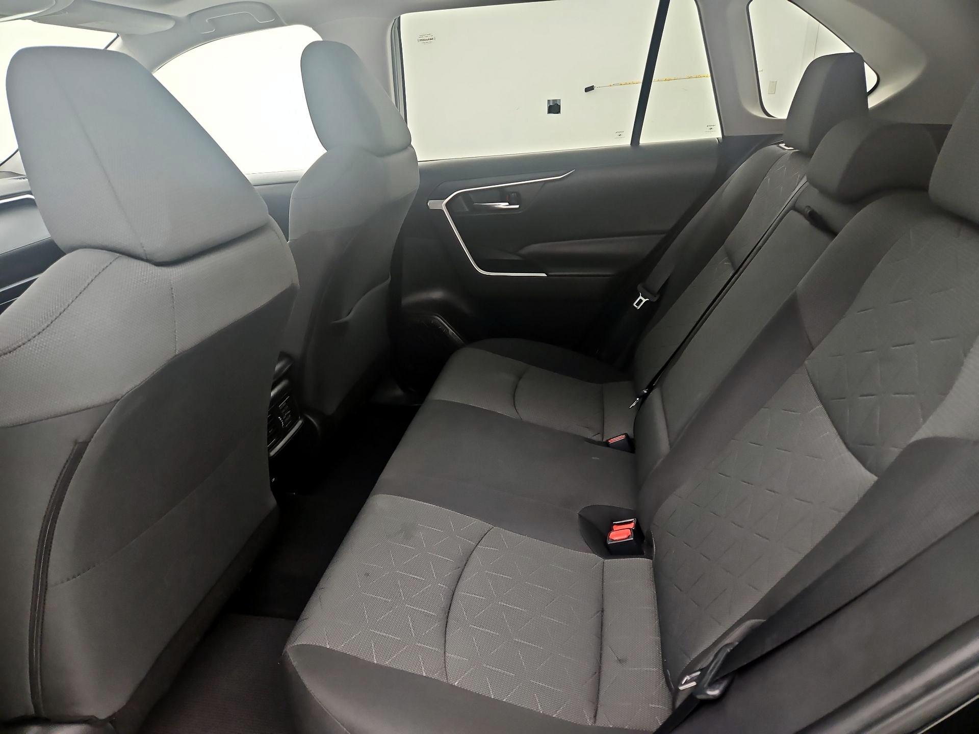 Thumbnail: 2022 Toyota RAV4 - 20