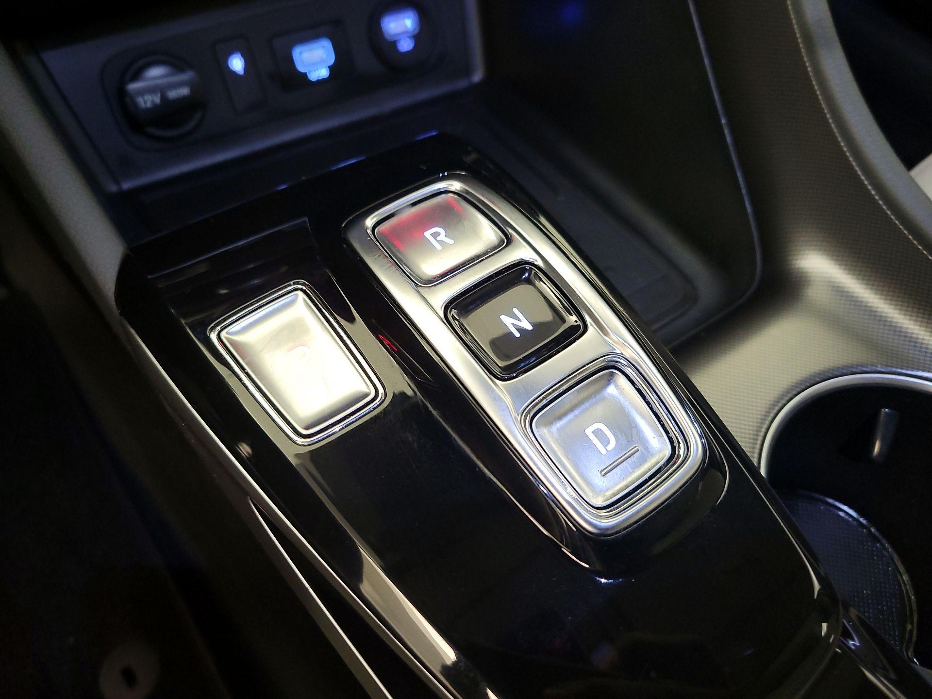 Thumbnail: 2023 Hyundai Sonata - 18