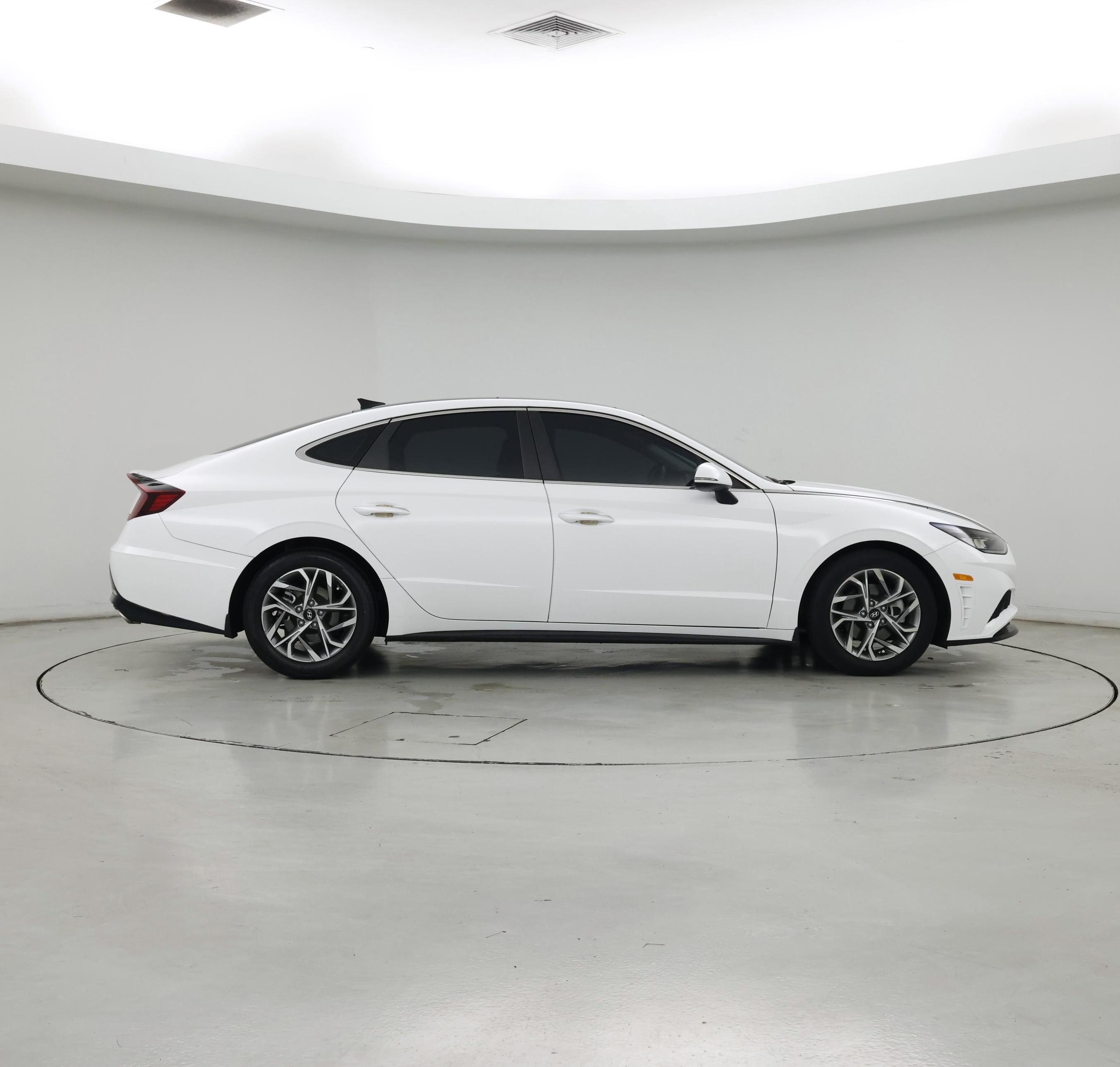 Thumbnail: 2023 Hyundai Sonata - 7