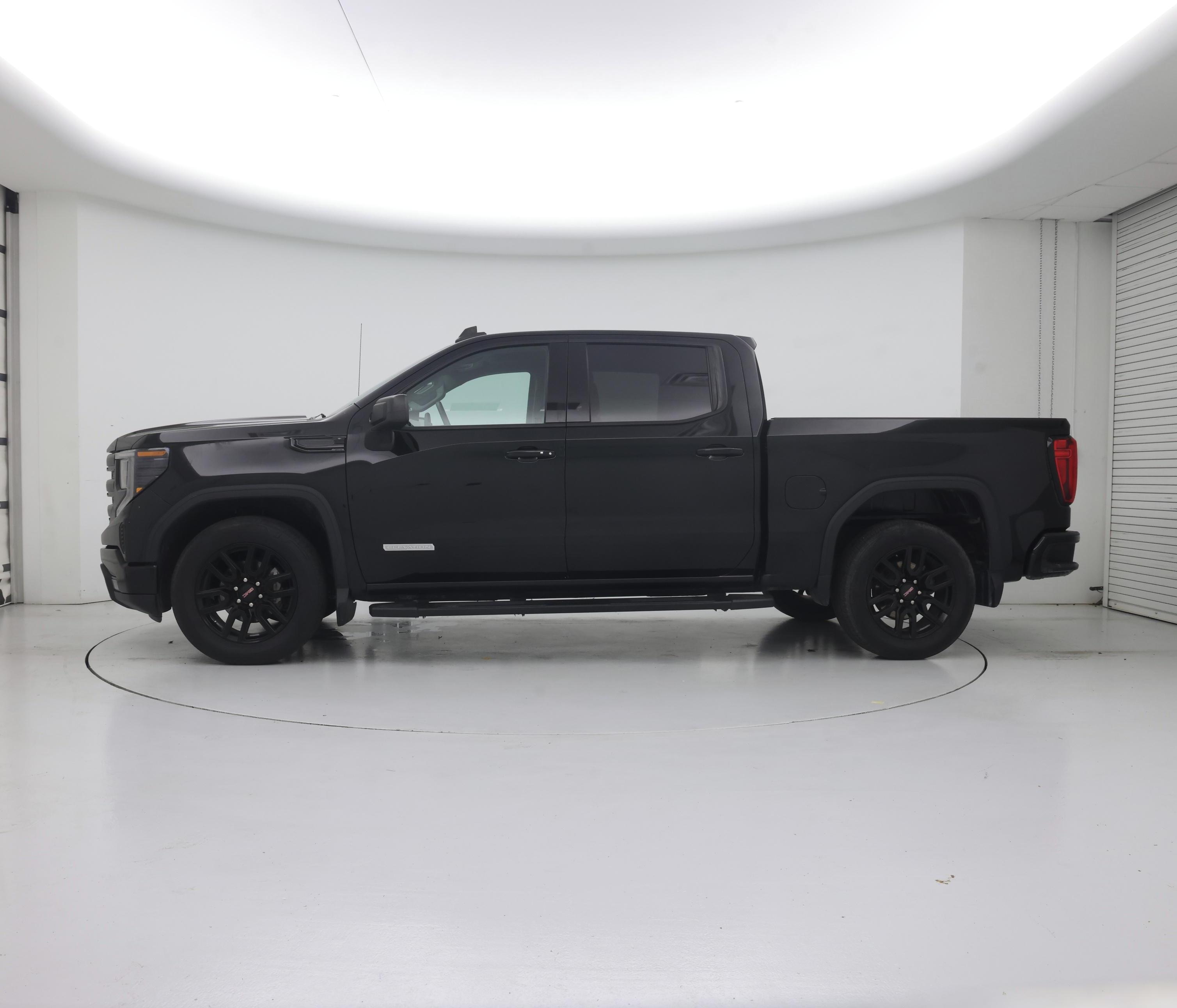 Thumbnail: 2023 GMC Sierra 1500 - 3