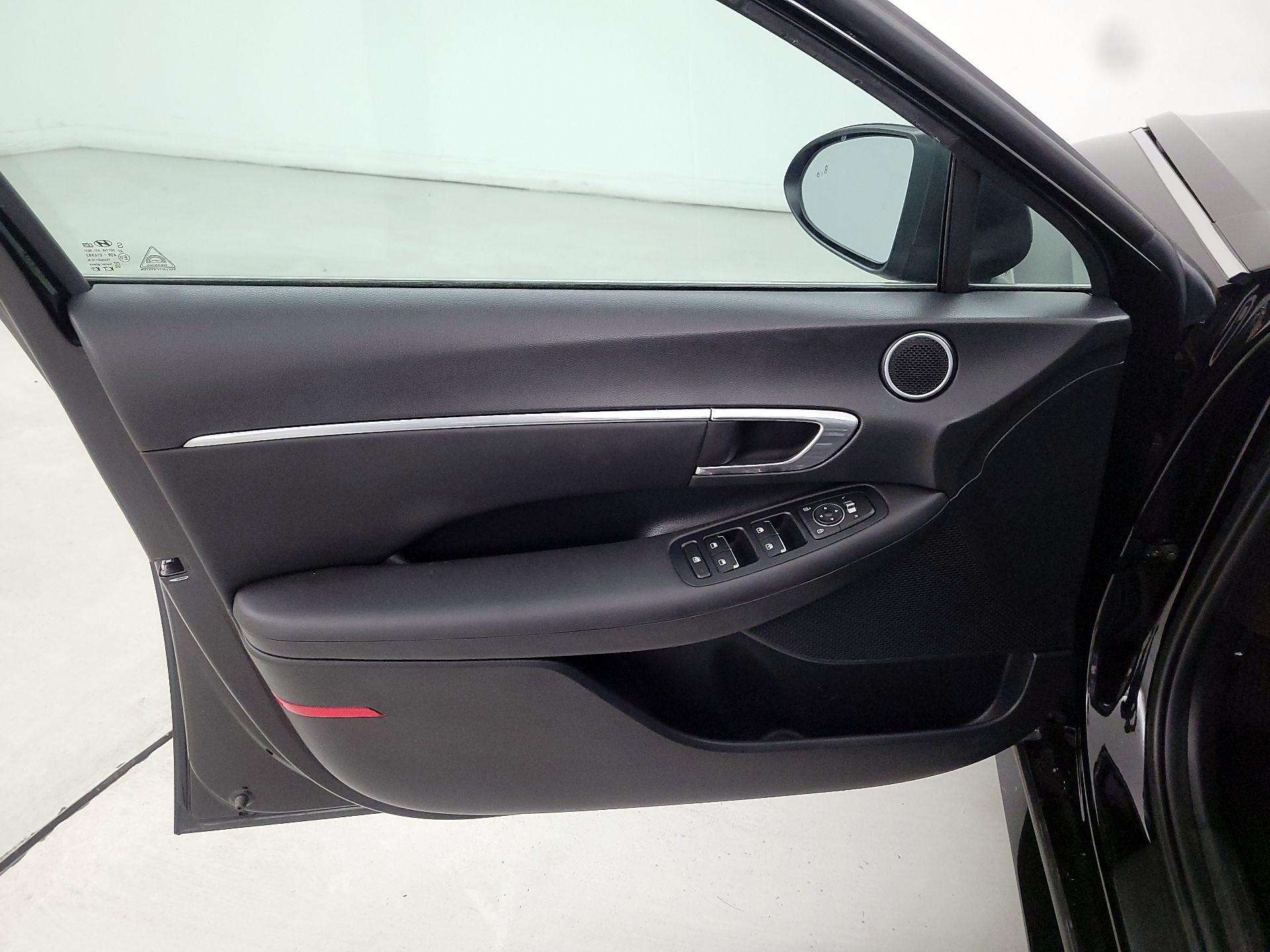 Thumbnail: 2023 Hyundai Sonata - 12