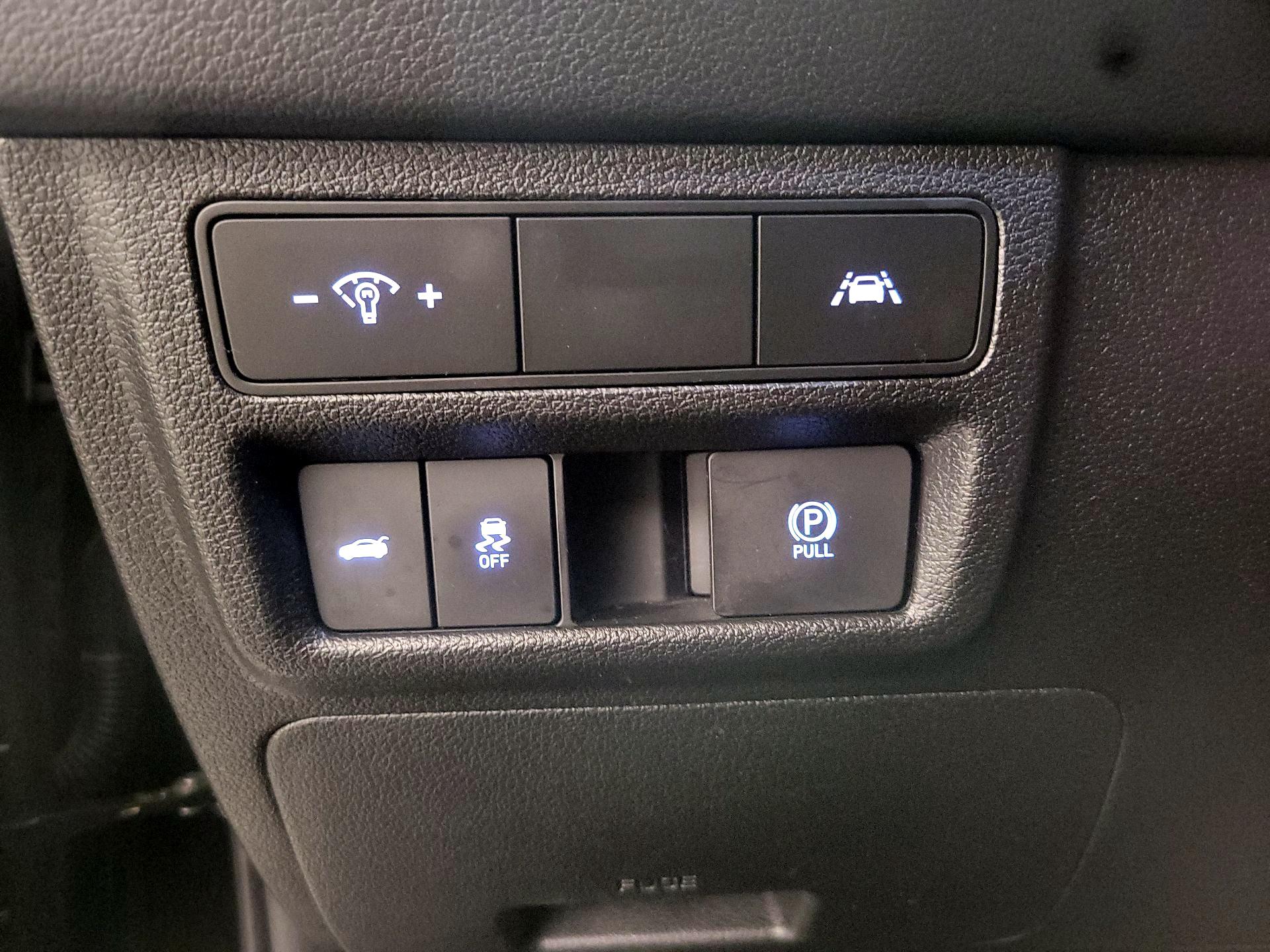 Thumbnail: 2023 Hyundai Sonata - 13