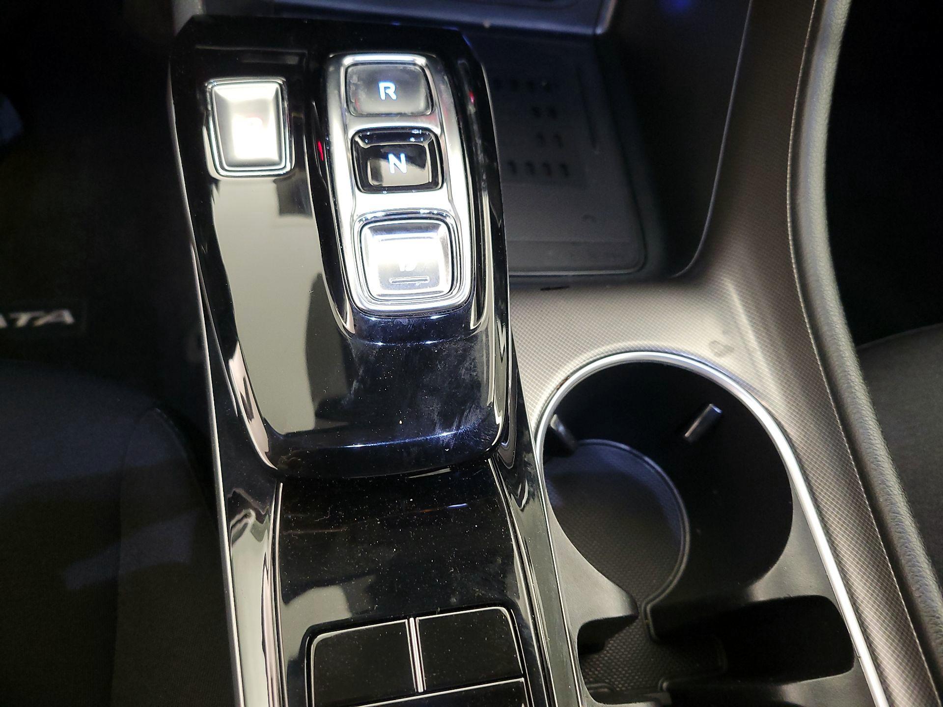 Thumbnail: 2023 Hyundai Sonata - 18