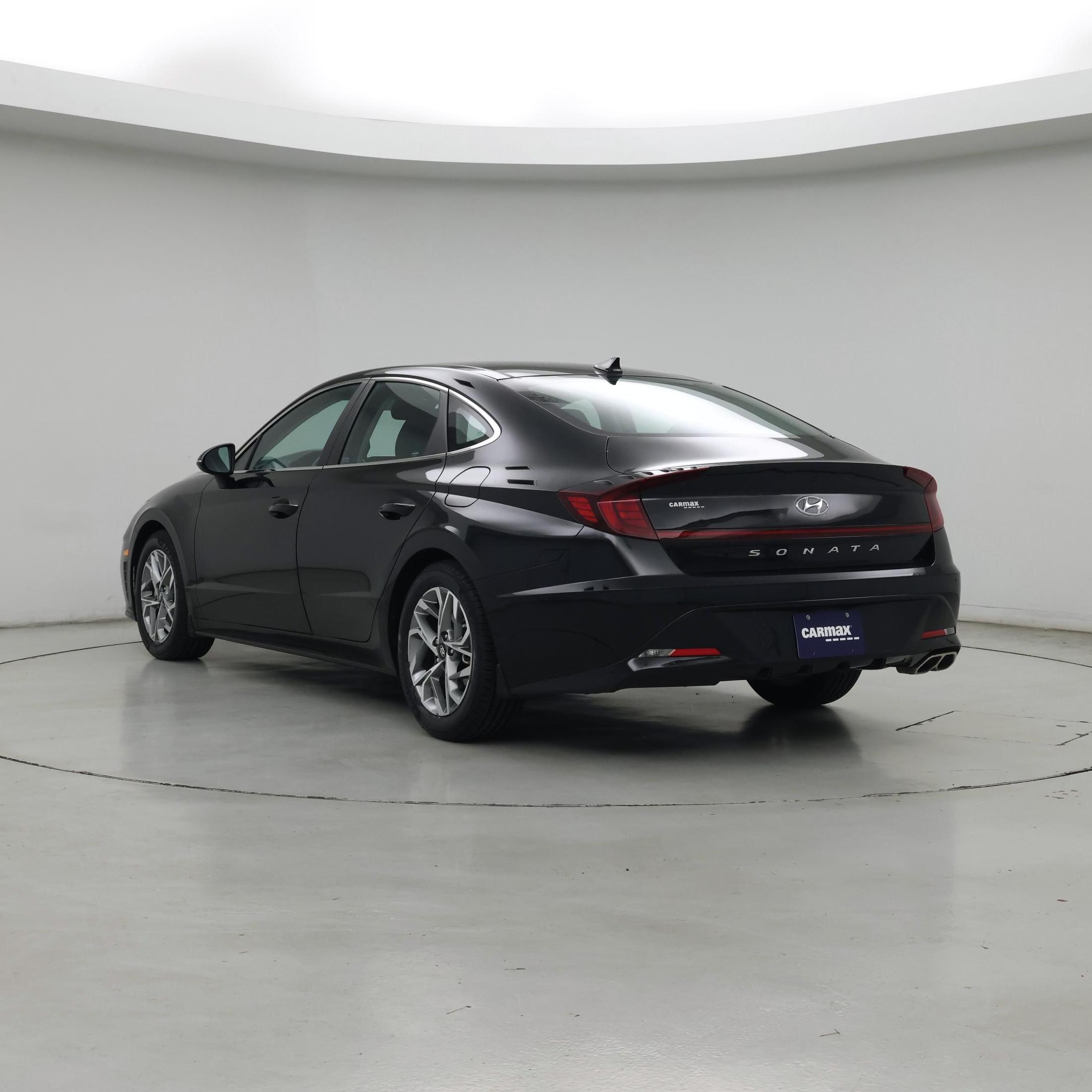 Thumbnail: 2023 Hyundai Sonata - 2