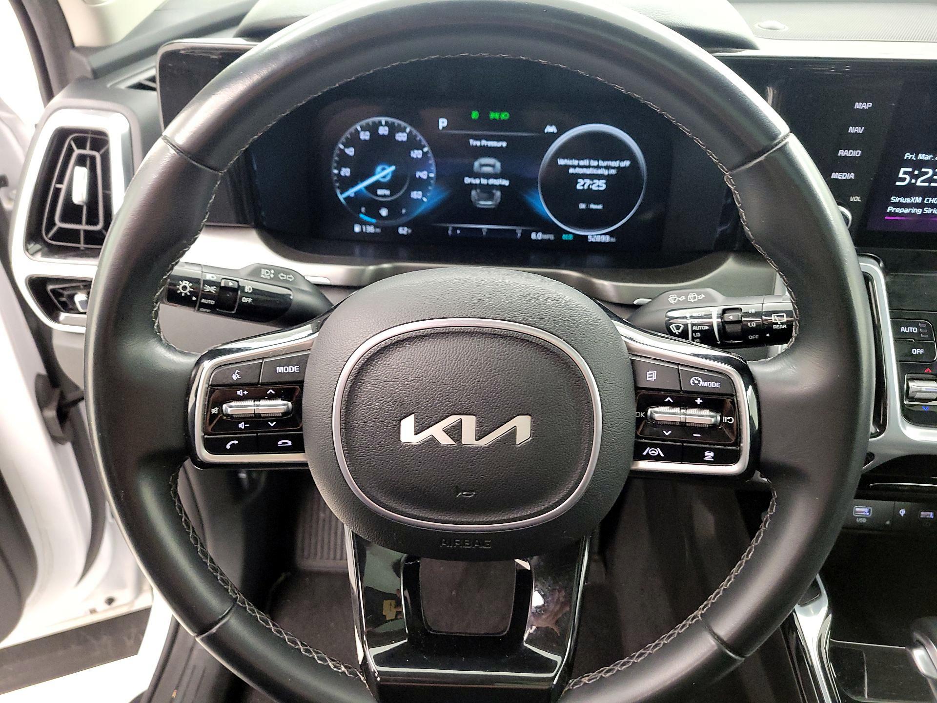 Thumbnail: 2023 Kia Sorento - 10