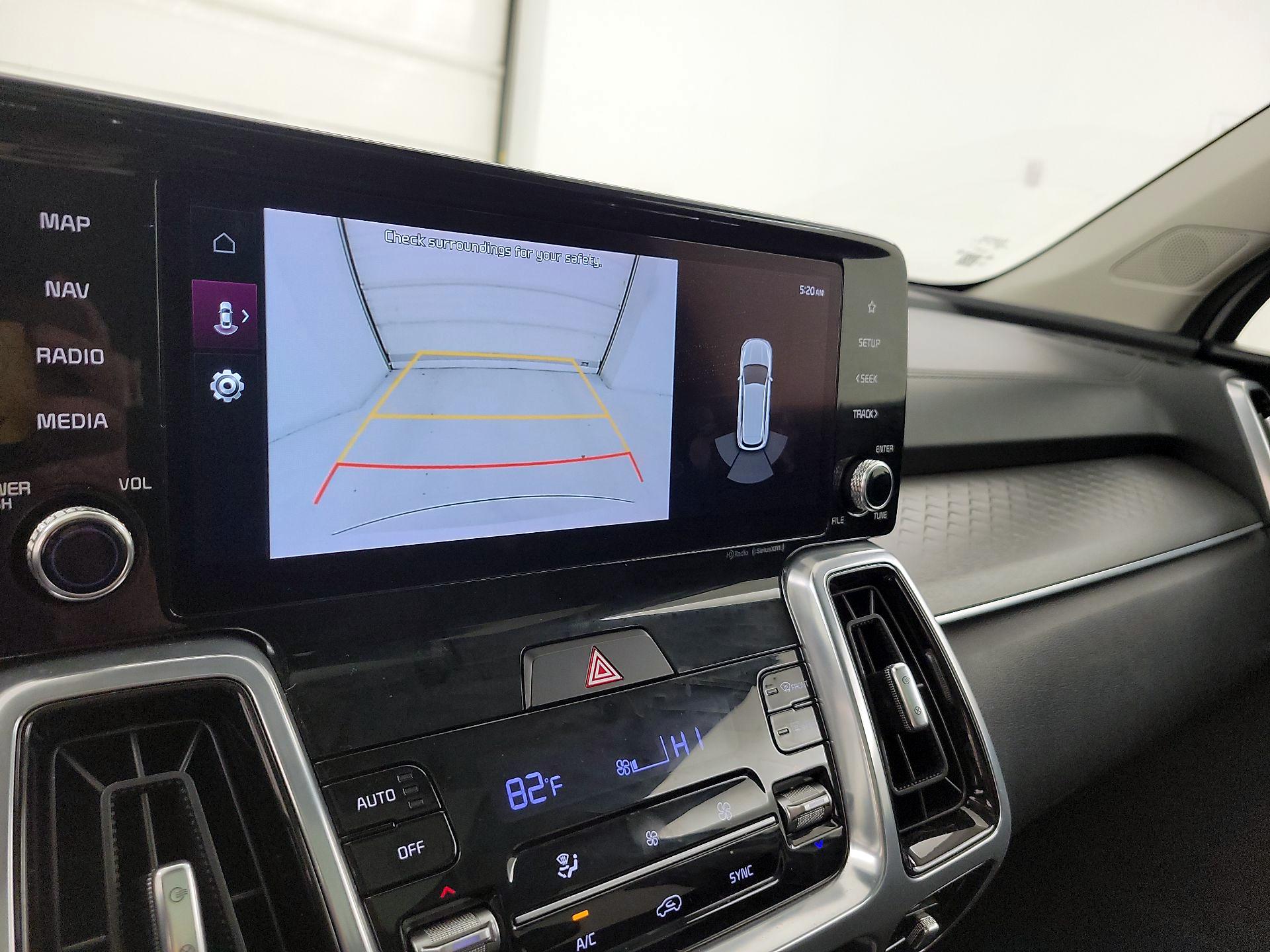 Thumbnail: 2023 Kia Sorento - 15