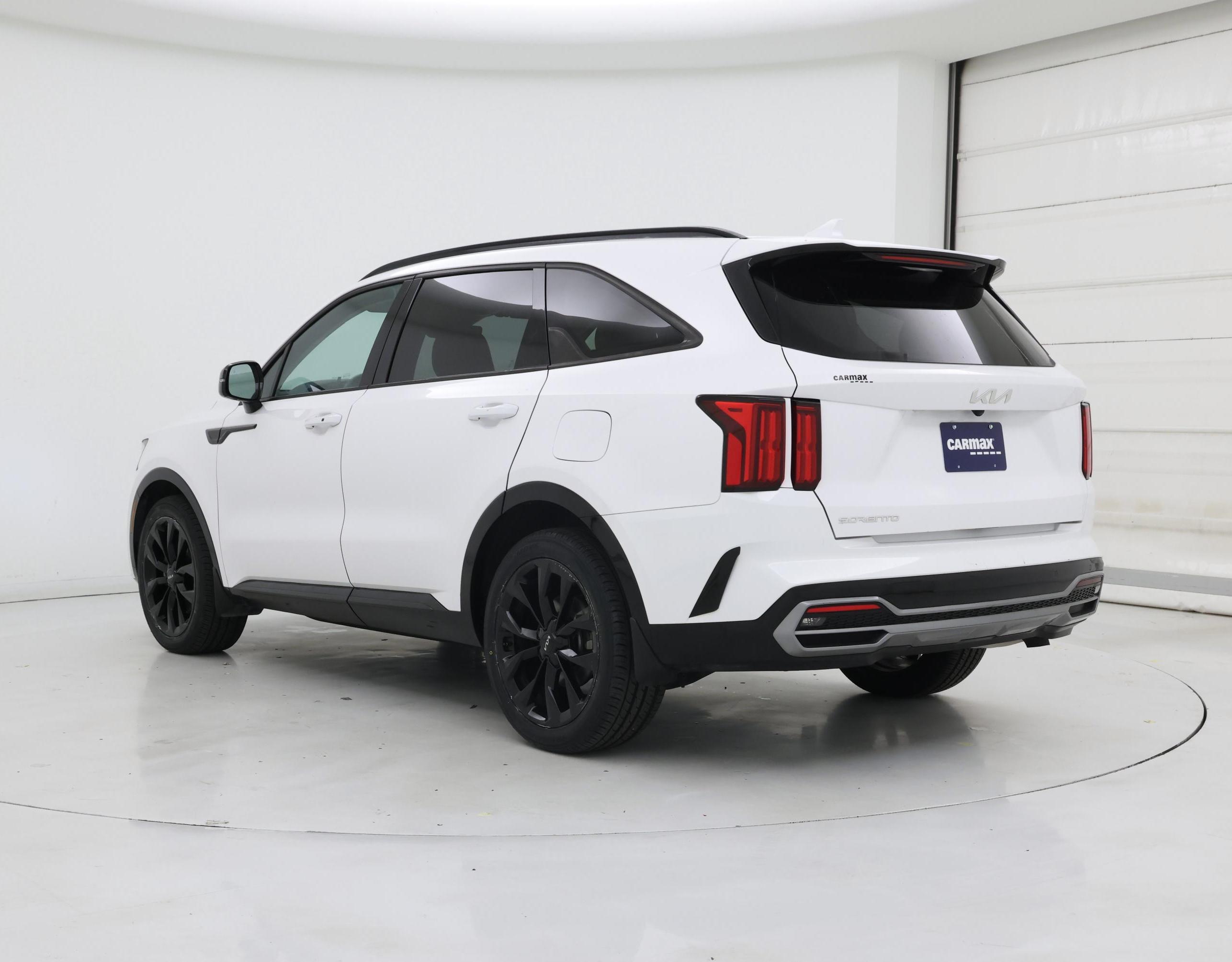 Thumbnail: 2023 Kia Sorento - 2