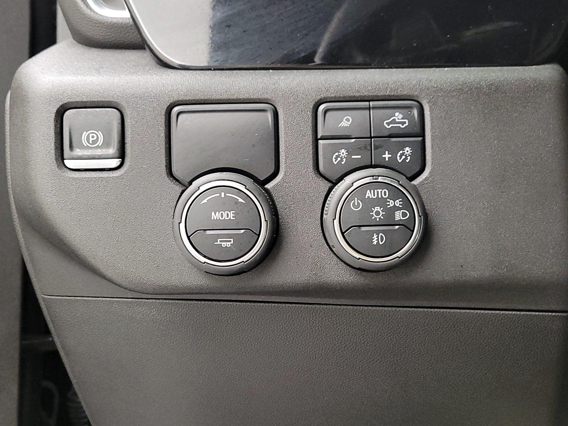 Thumbnail: 2024 Chevrolet Silverado 1500 - 13