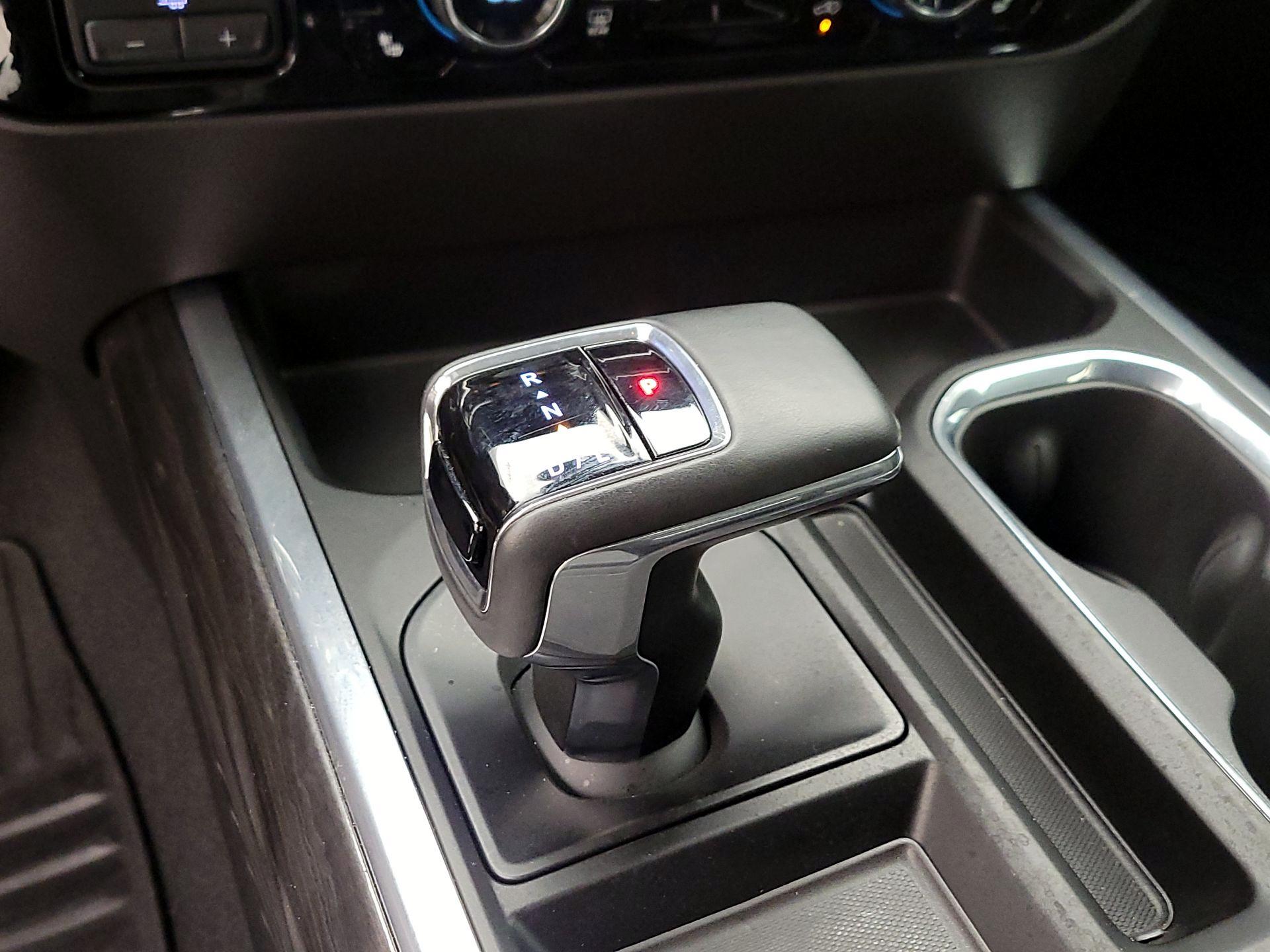 Thumbnail: 2024 Chevrolet Silverado 1500 - 17