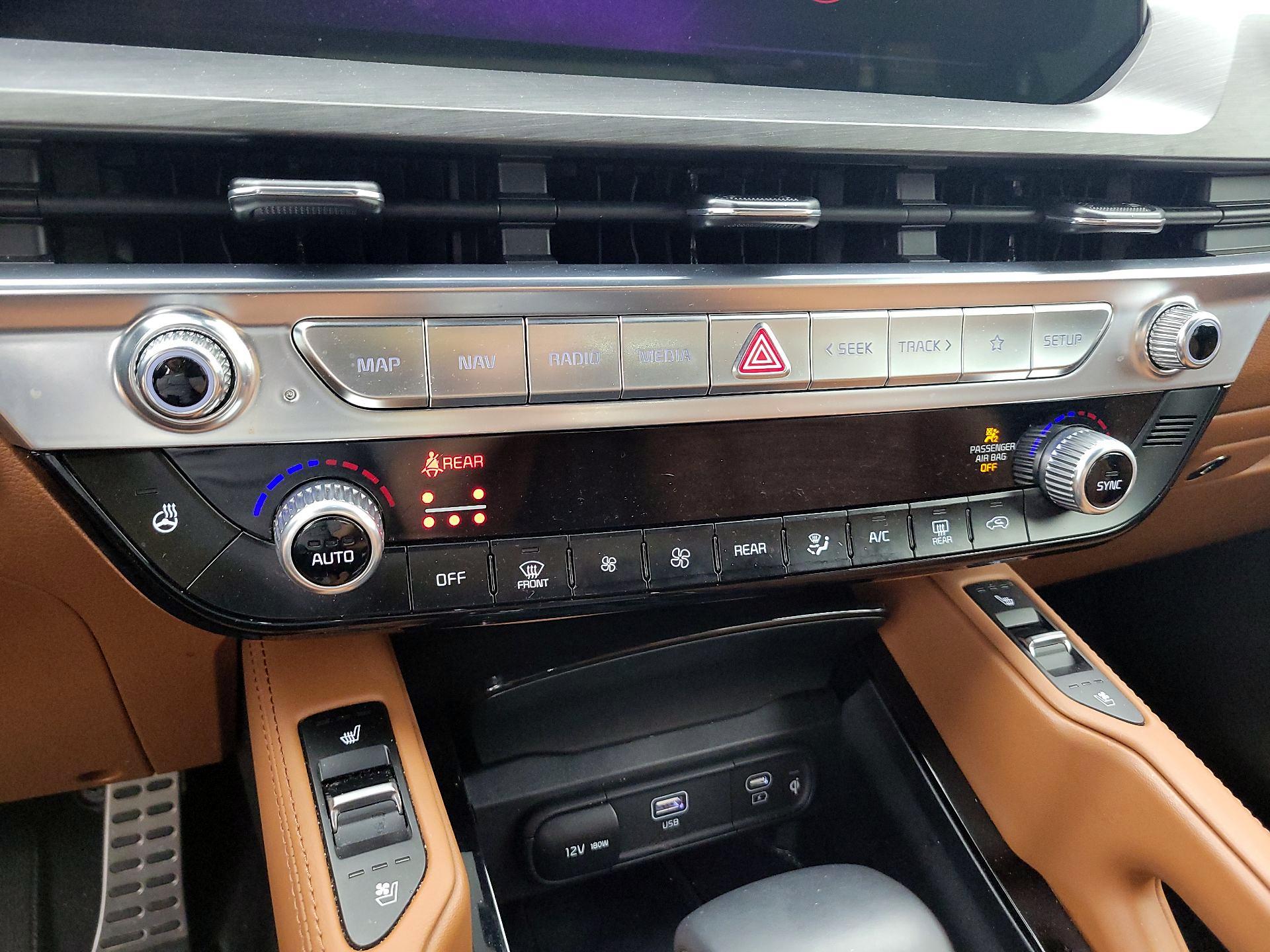 Thumbnail: 2023 Kia Telluride - 15