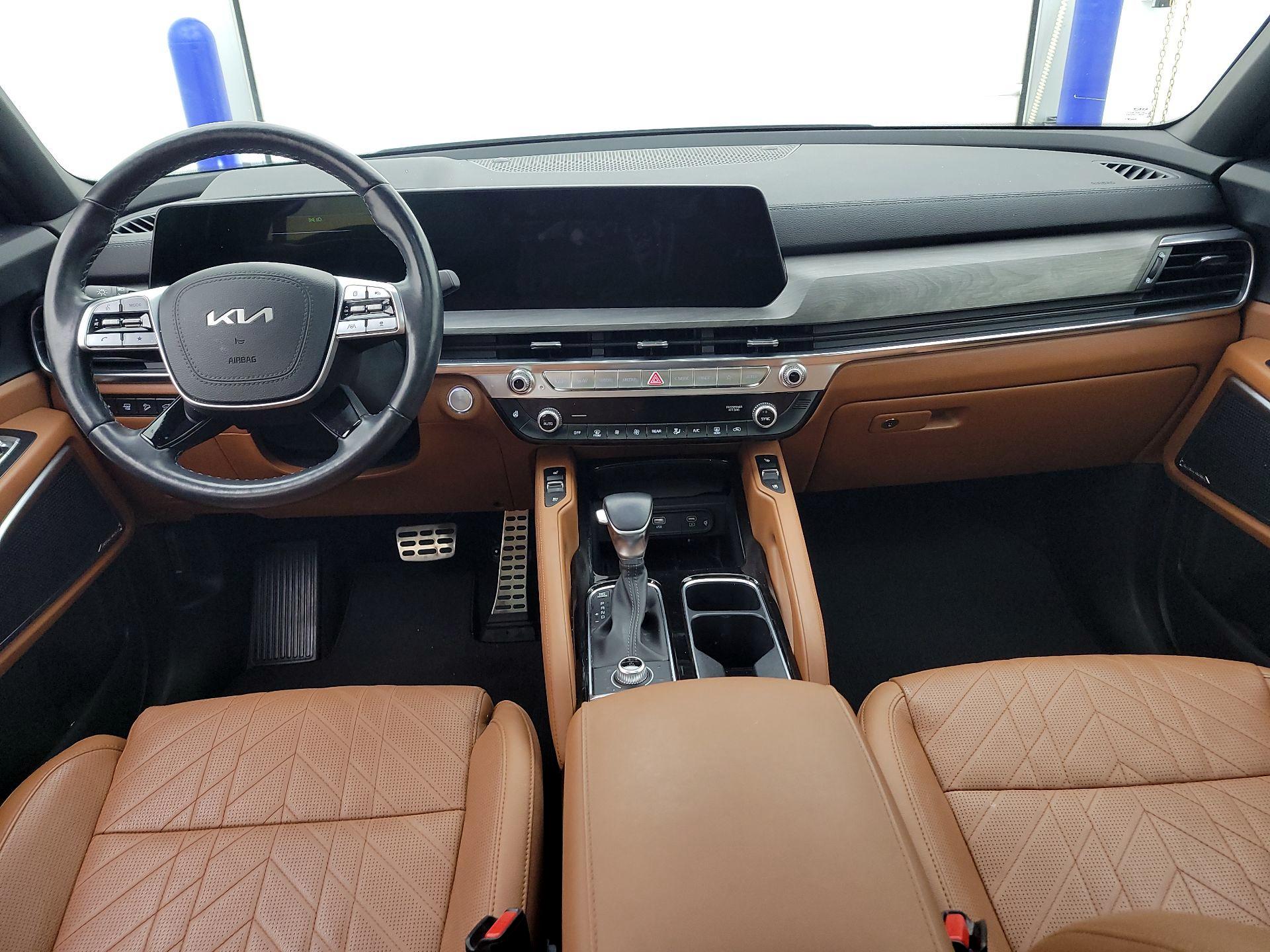 Thumbnail: 2023 Kia Telluride - 8