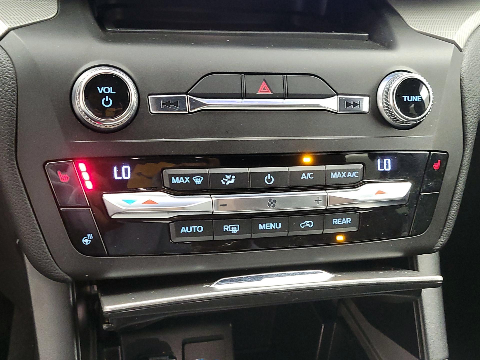 Thumbnail: 2020 Ford Explorer - 16