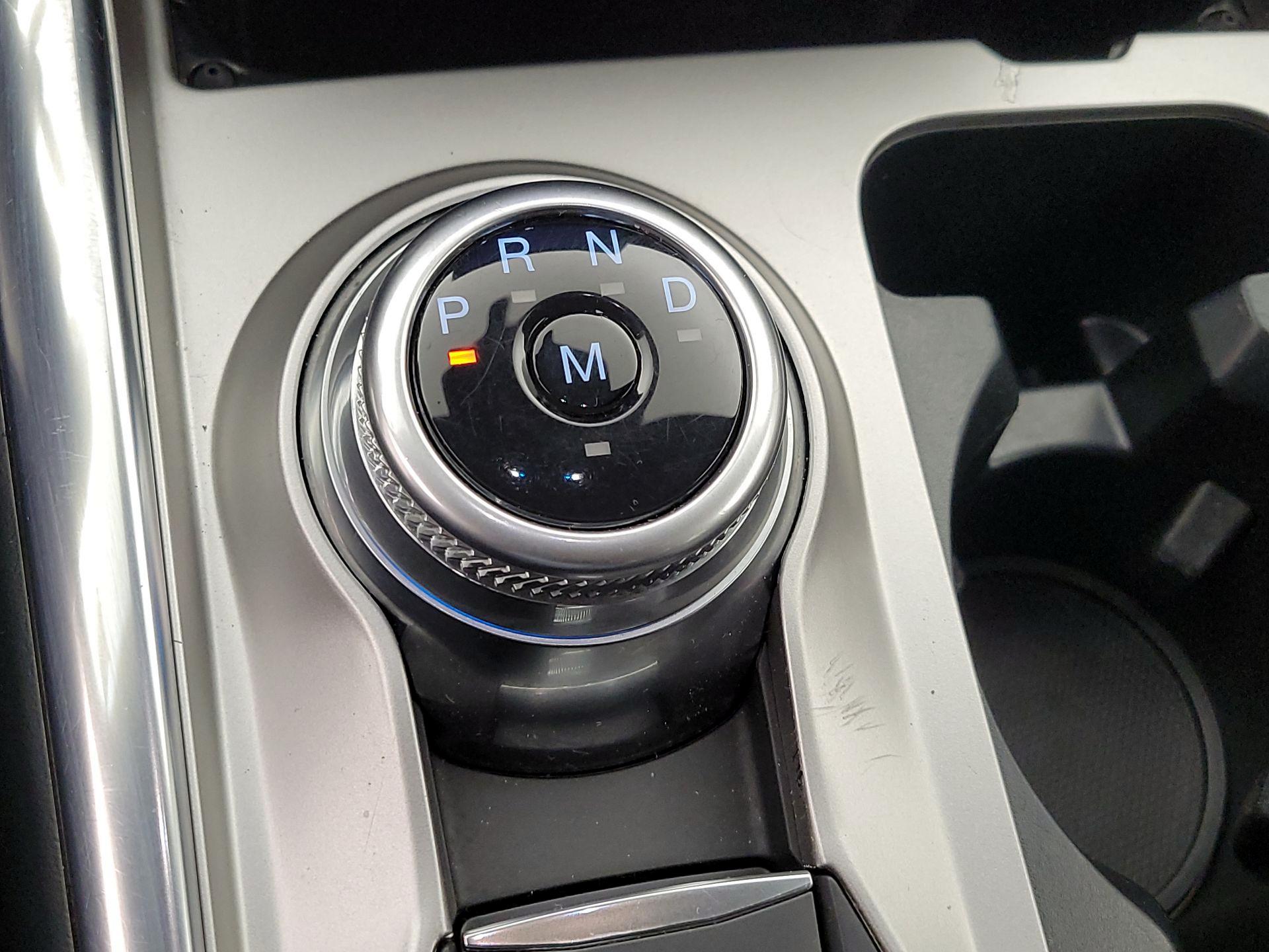 Thumbnail: 2020 Ford Explorer - 17