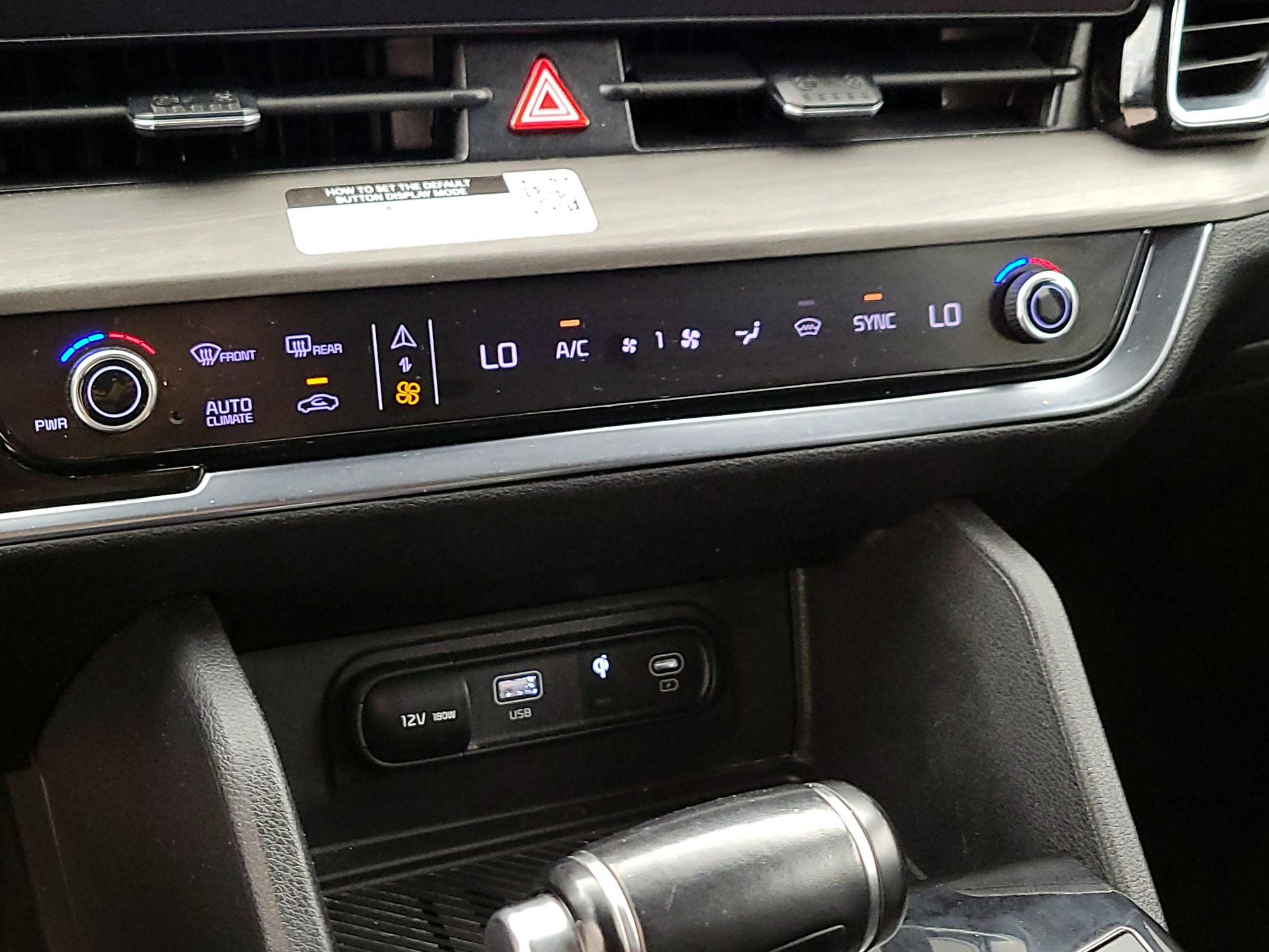 Thumbnail: 2023 Kia Sportage - 16