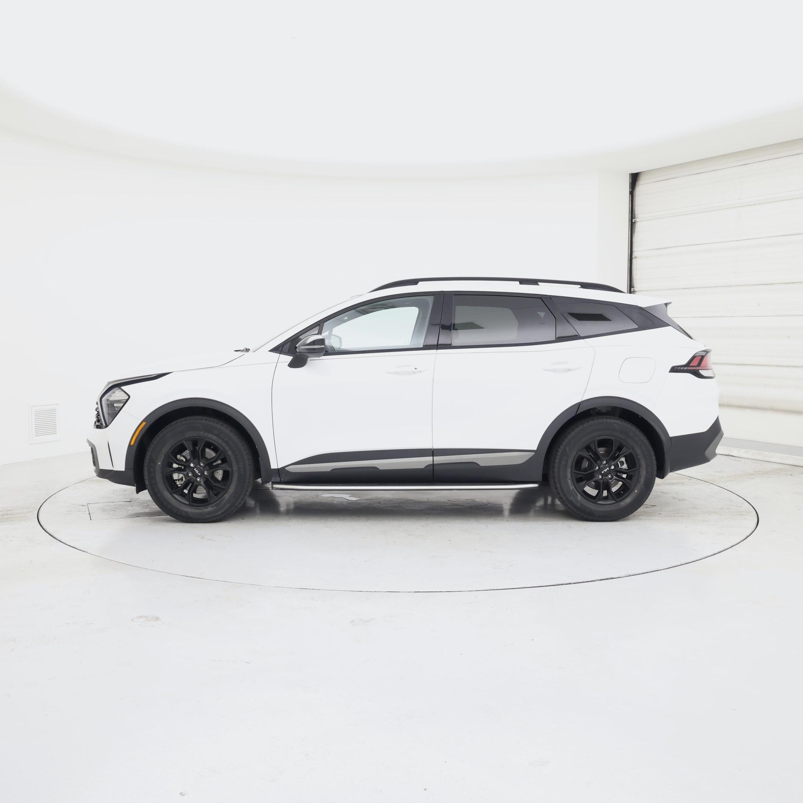 Thumbnail: 2023 Kia Sportage - 3