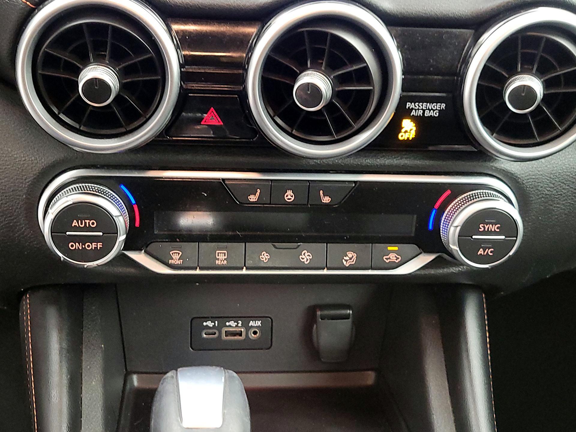 Thumbnail: 2021 Nissan Sentra - 16