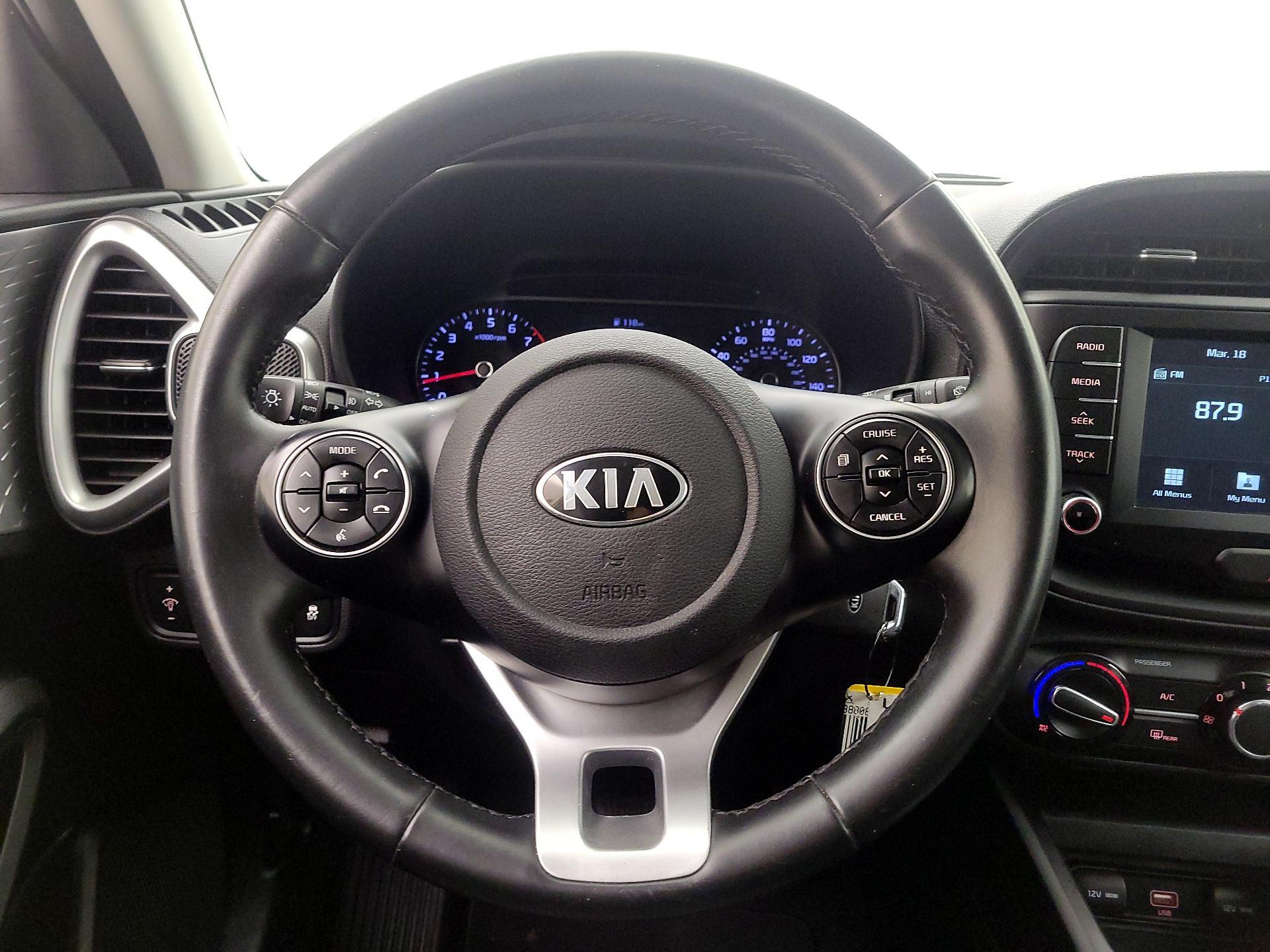 Thumbnail: 2020 Kia Soul - 10