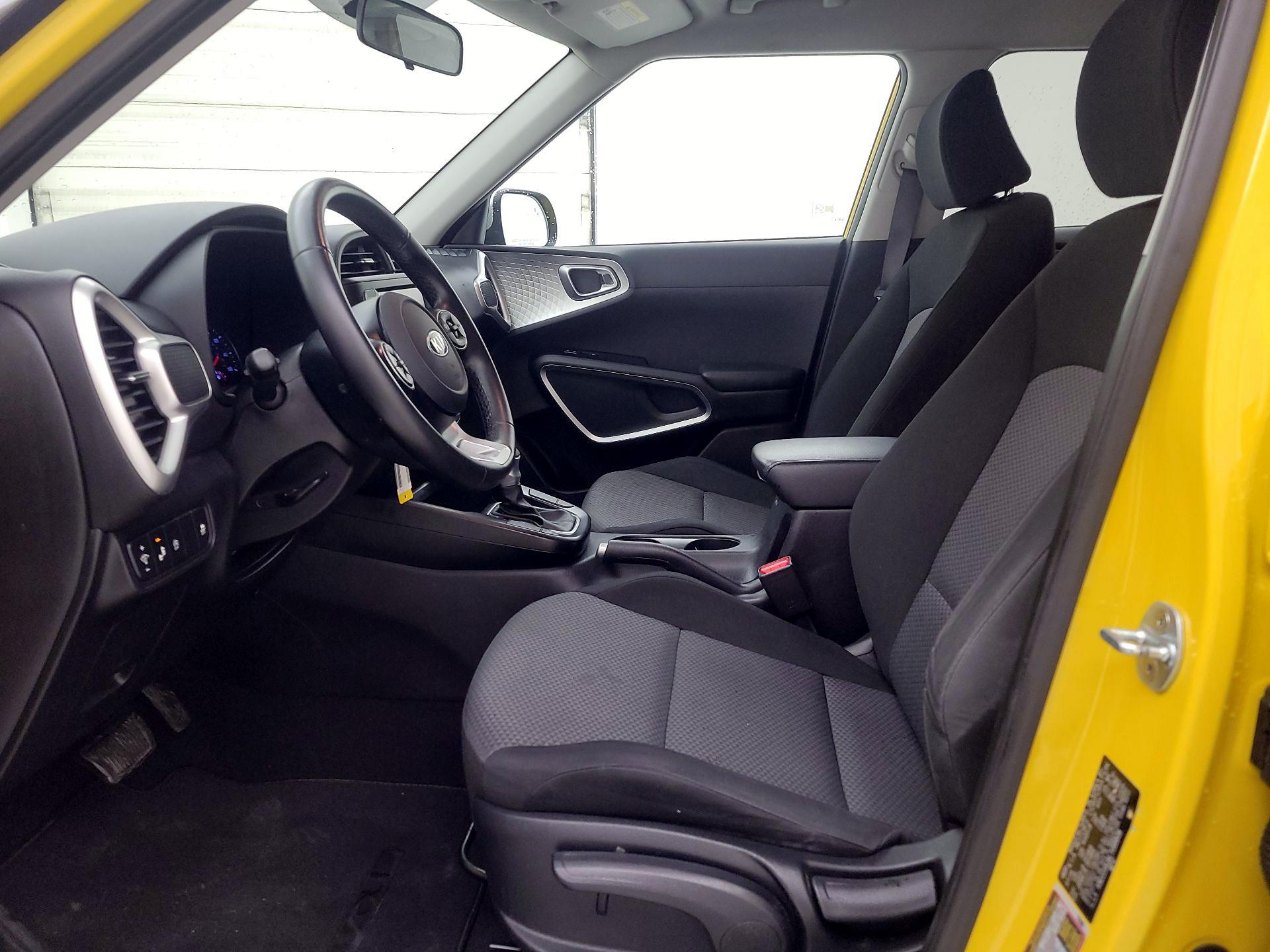 Thumbnail: 2020 Kia Soul - 11