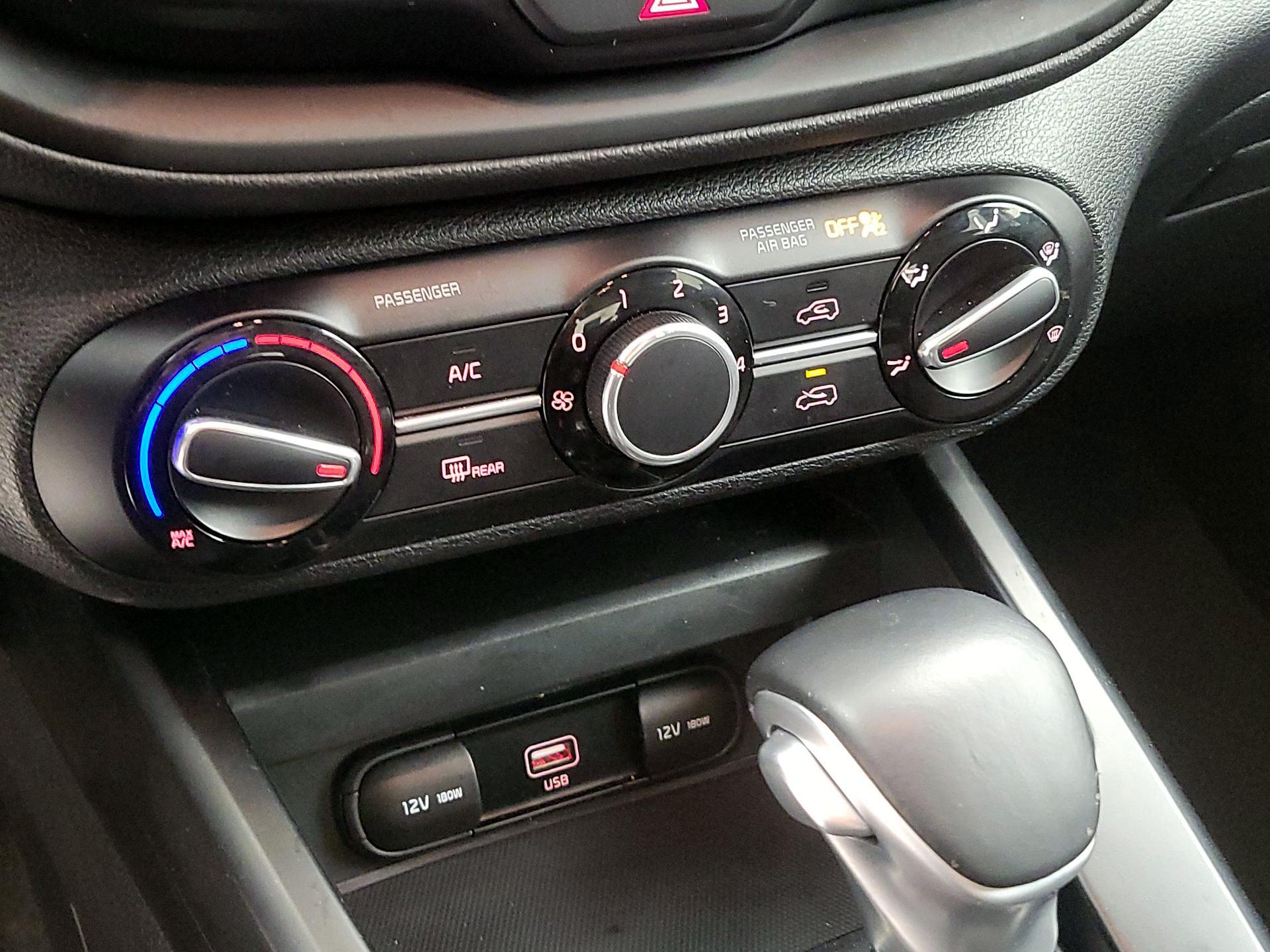 Thumbnail: 2020 Kia Soul - 16