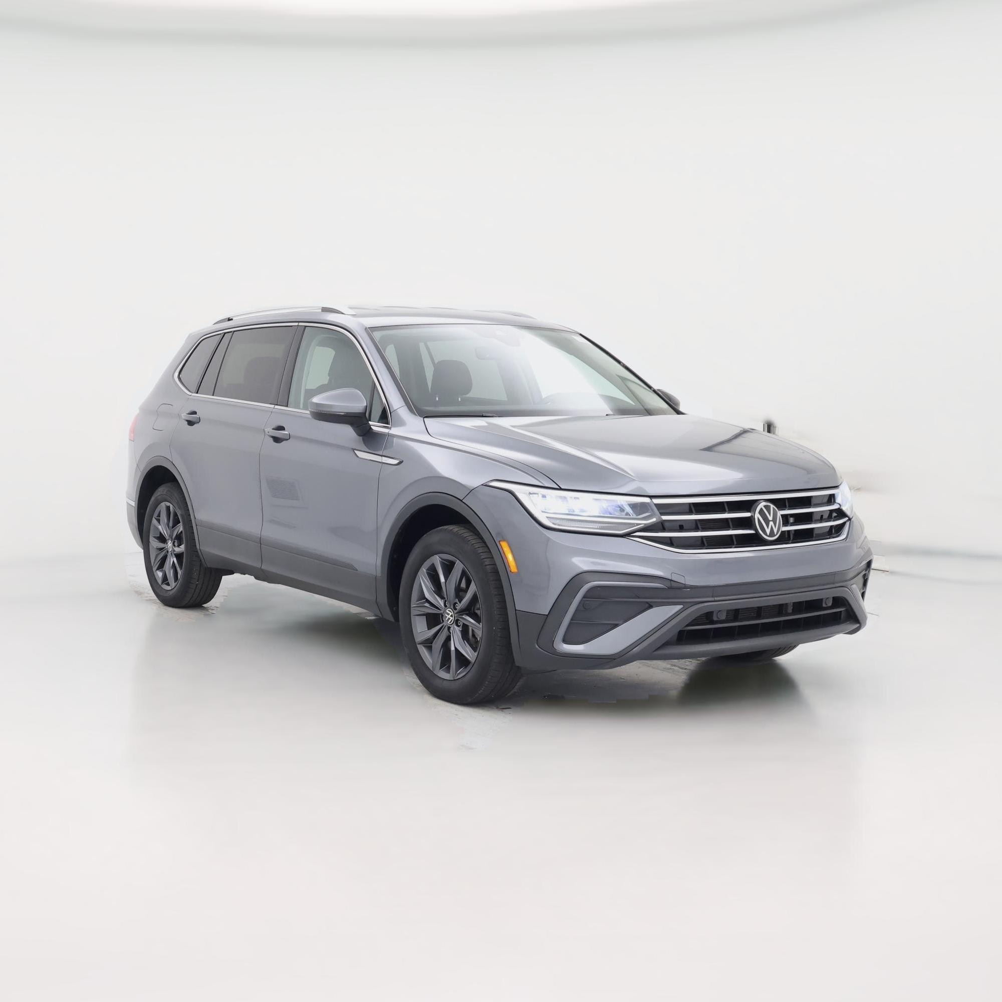 Thumbnail: 2022 Volkswagen Tiguan - 1