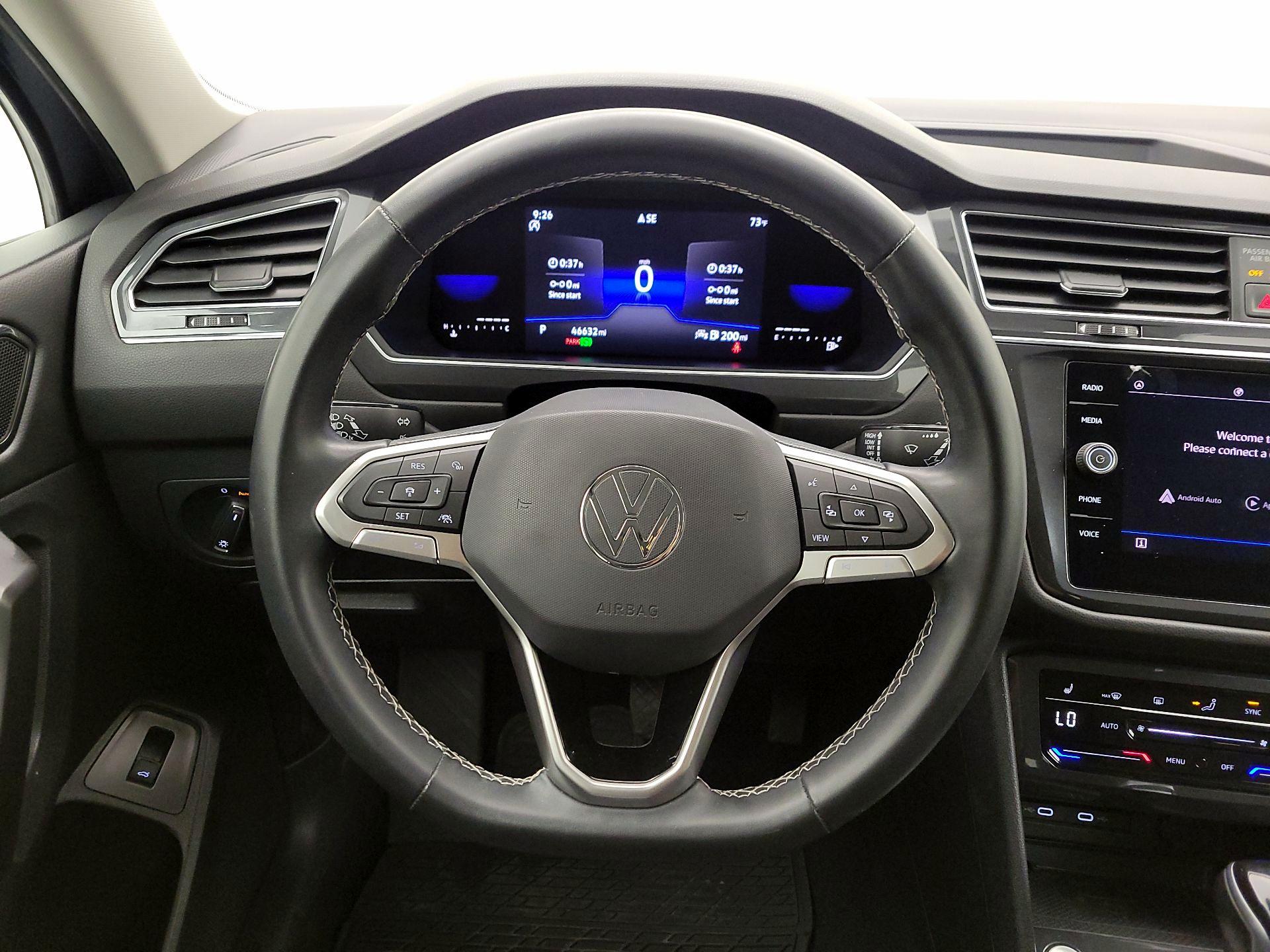 Thumbnail: 2022 Volkswagen Tiguan - 10