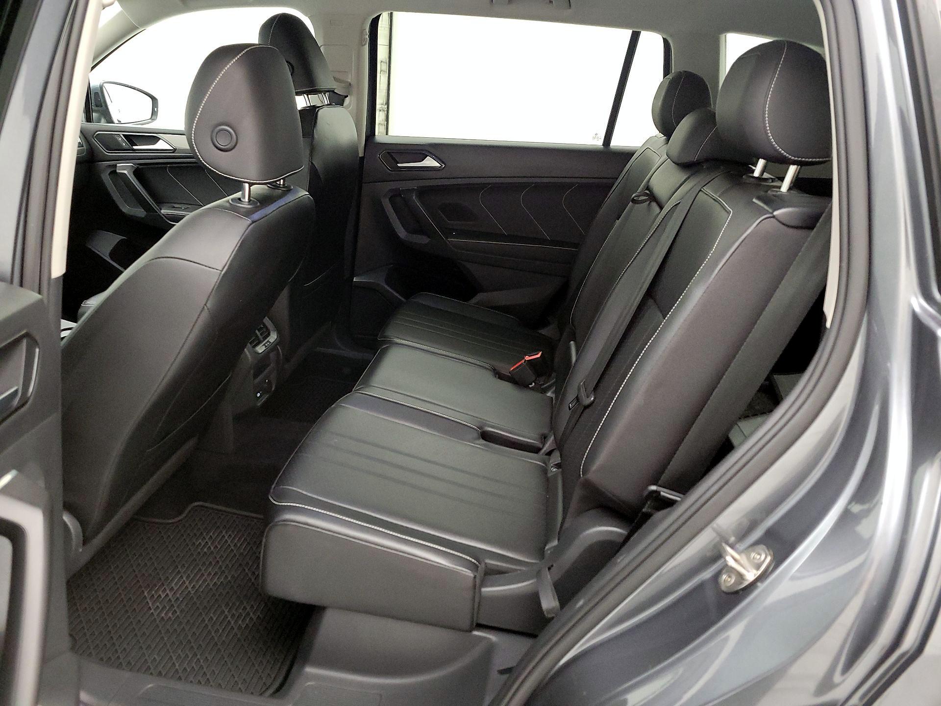 Thumbnail: 2022 Volkswagen Tiguan - 19