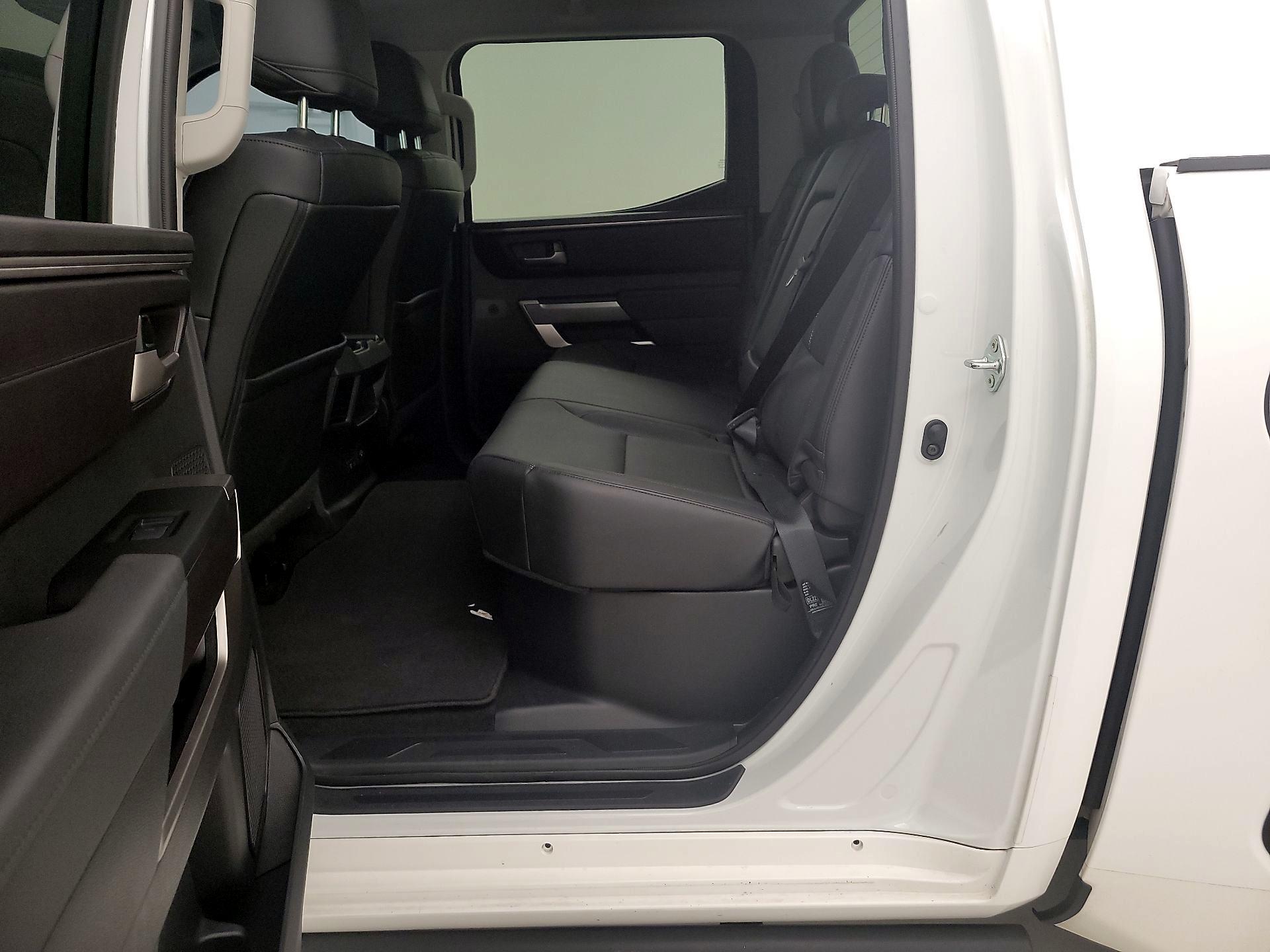 Thumbnail: 2024 Toyota Tundra - 17