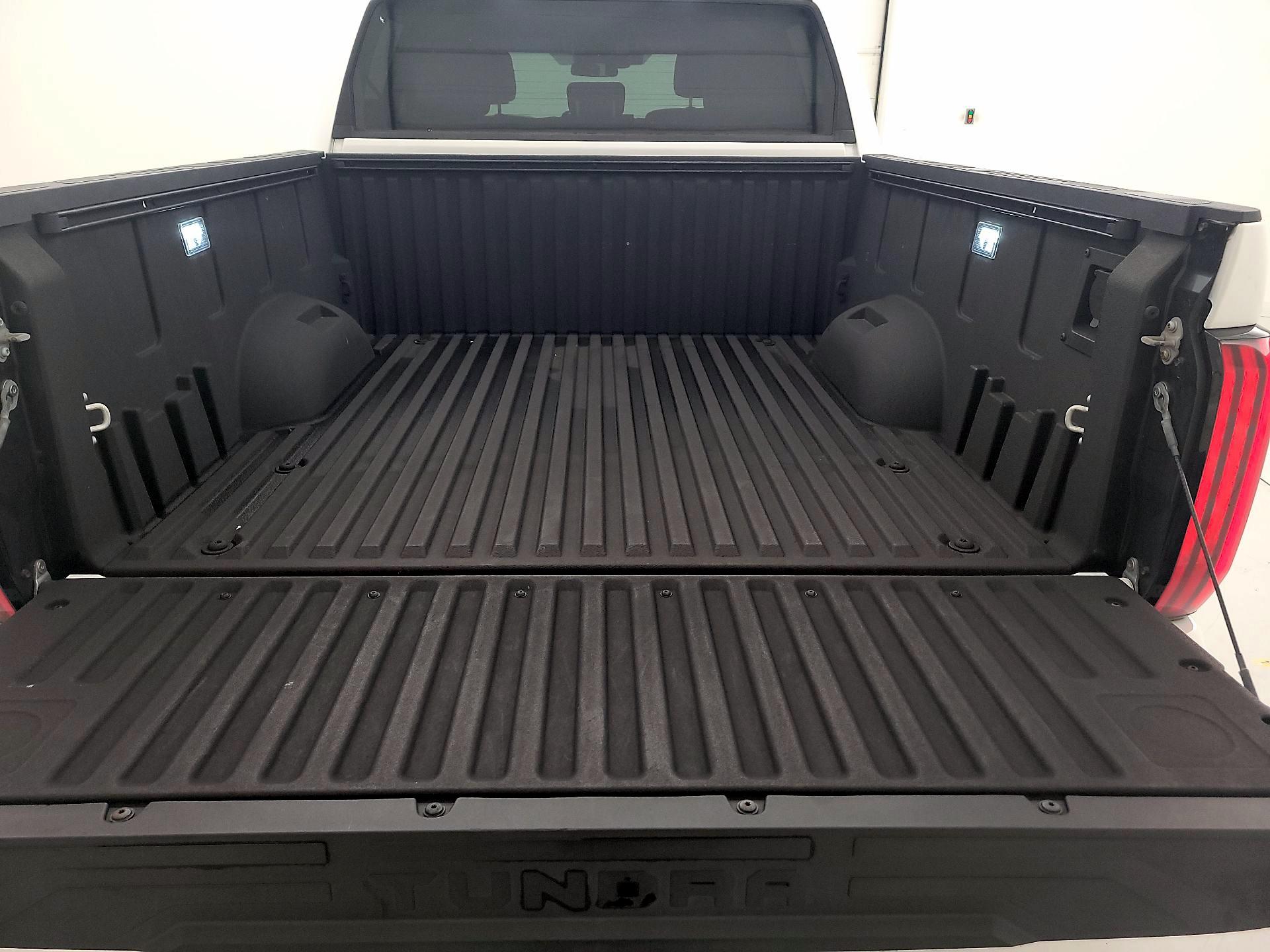 Thumbnail: 2024 Toyota Tundra - 18